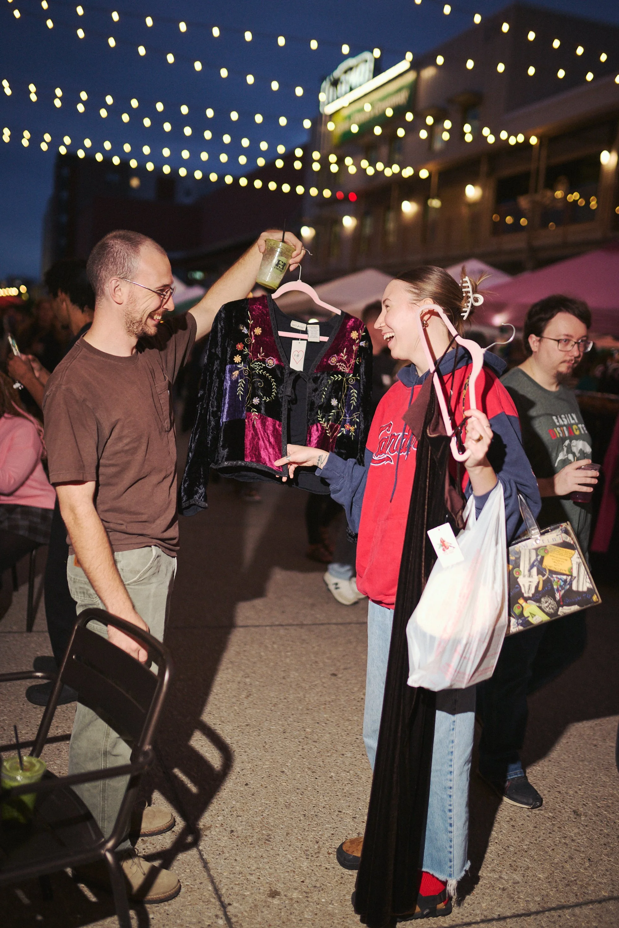 MAYSNIGHTMARKET_925_6.jpg
