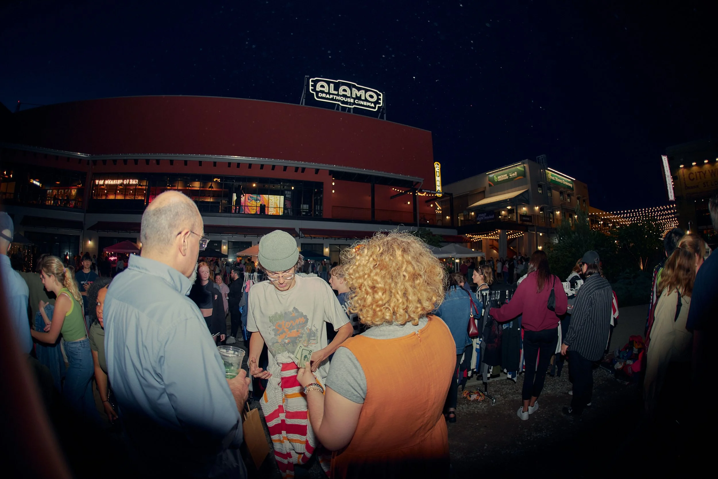 MAYSNIGHTMARKET_83.jpg