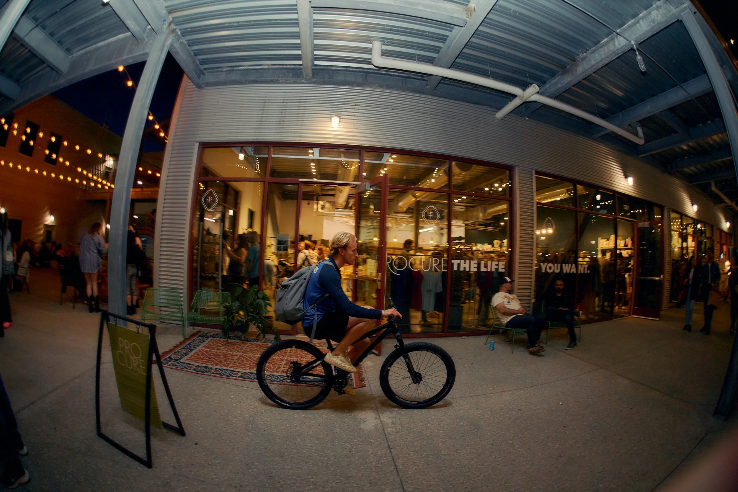 MAYSNIGHTMARKET_87.jpg