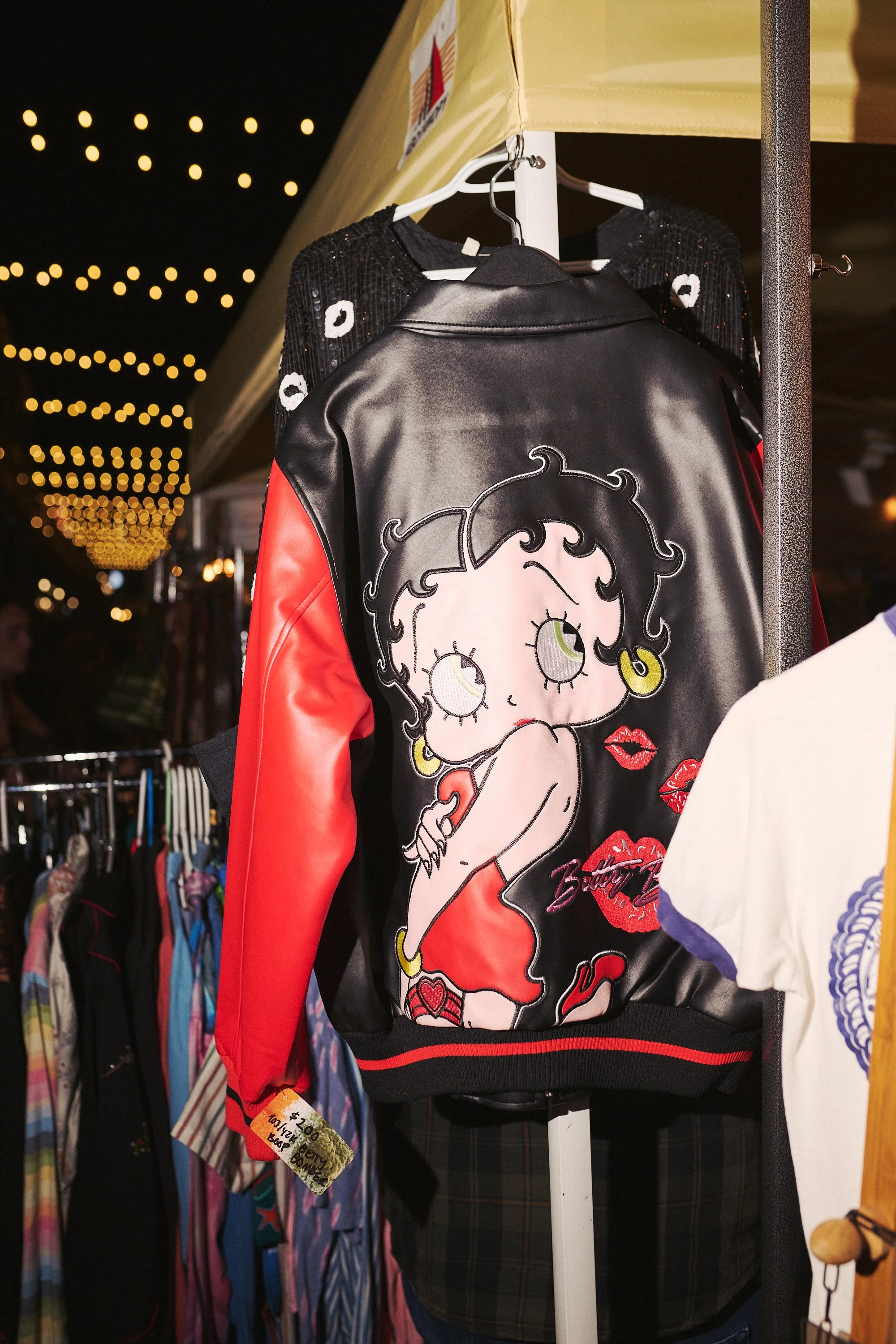 MAYSNIGHTMARKET_925_132.jpg