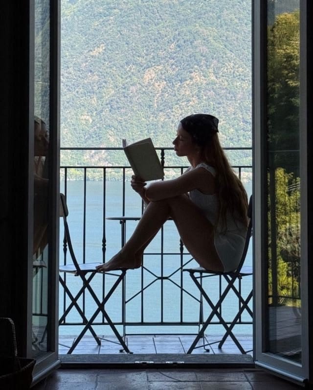 The ultimate summer reading list for students who dream of going abroad
