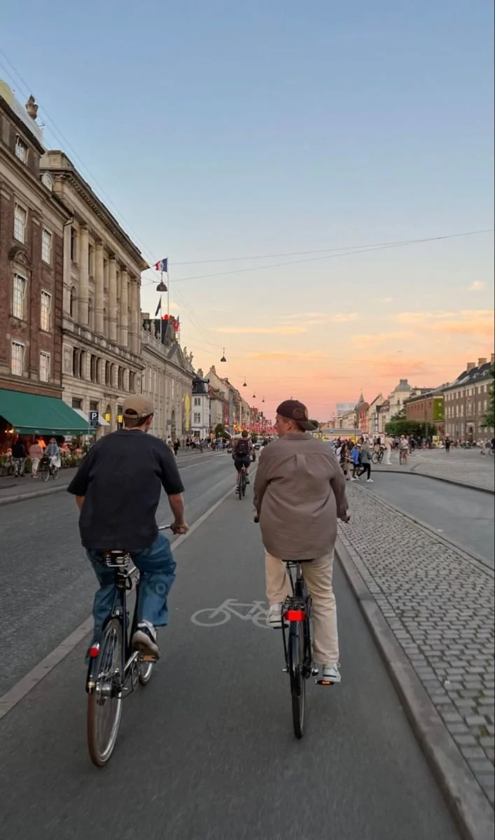 Amsterdam or Leiden? An honest guide if you haven’t decided yet.