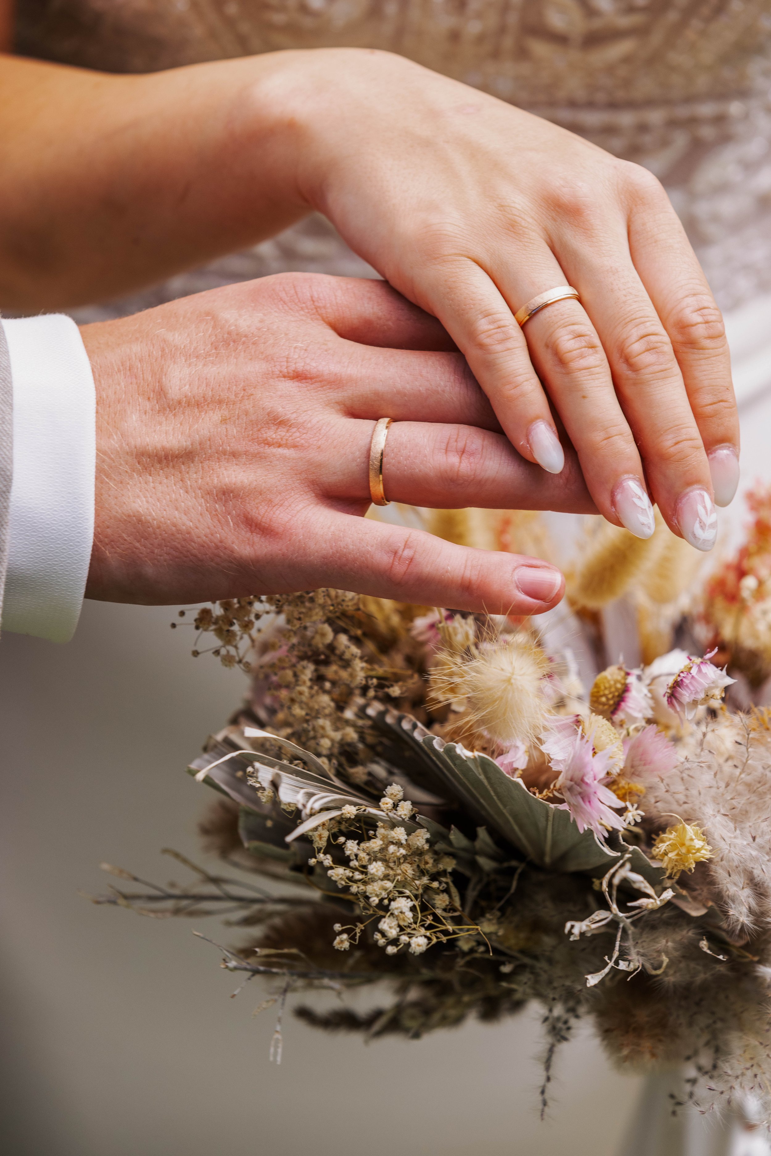 Heiraten in den Bergen in Filzmoos, Österreich, auf der Löckenwaldhütte (Die Alm Filzmoos - Weddings & Events).