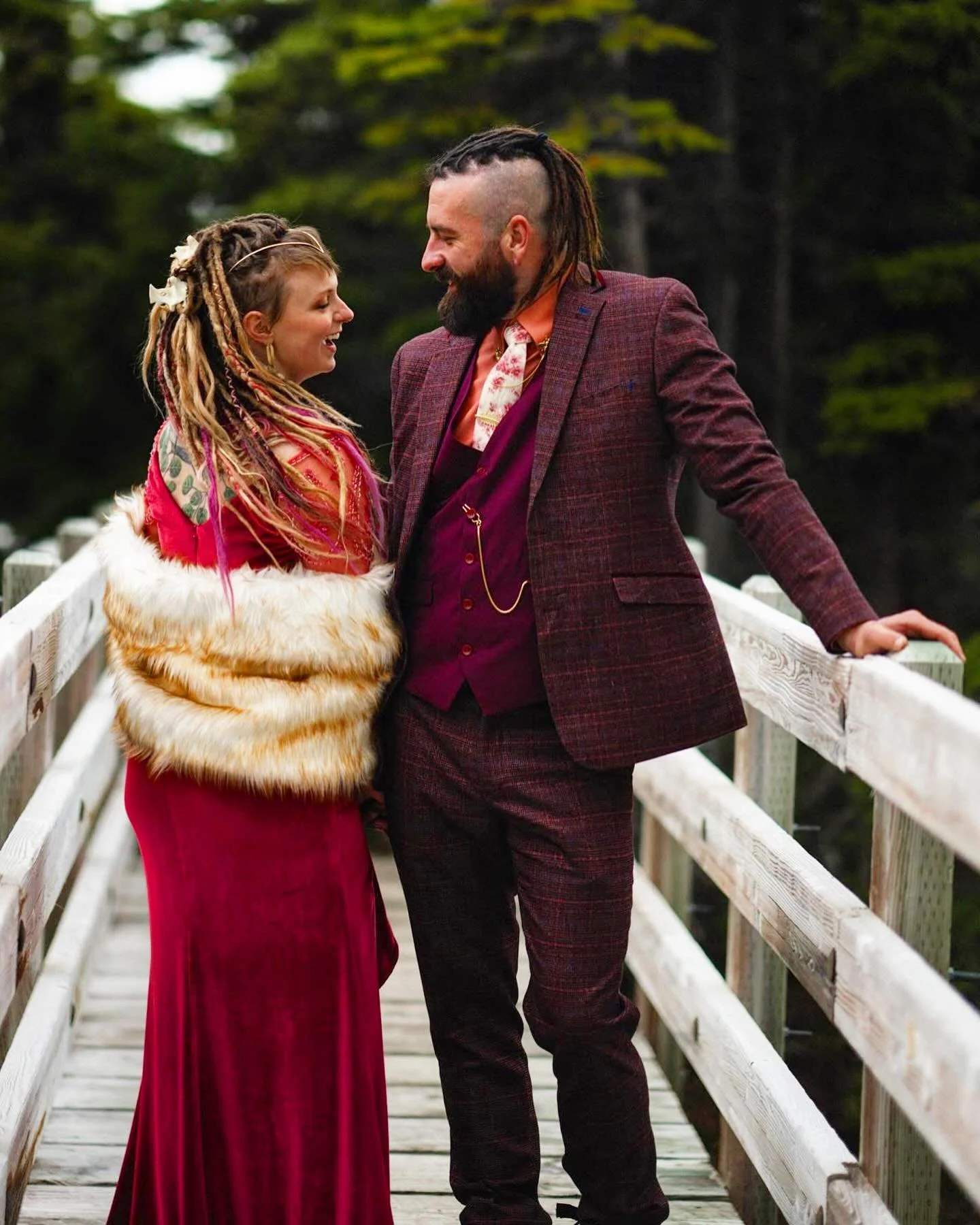Alaskan Power Couple on their wedding day! Don&rsquo;t forget to support the incredible artist @katekolodiart !!

#weddinglocs #wikdwoman #dreadlocks #fyp #weddinghair