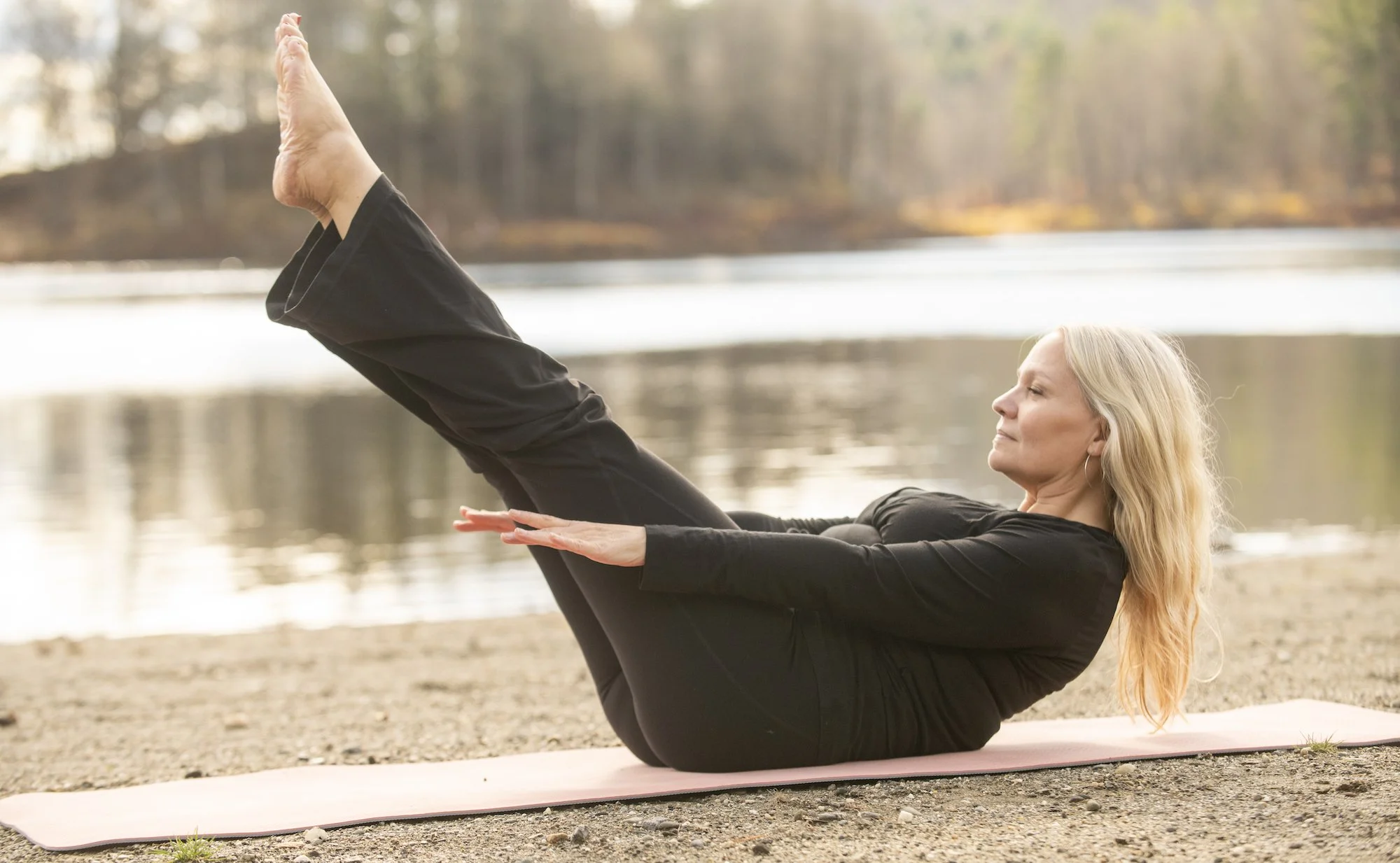 Monday Morning Pilates   (Zoom) 