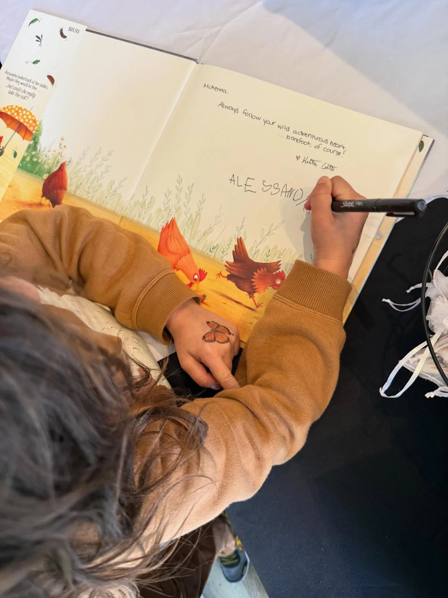 Shop Small Saturday 💜

From now until Christmas, when you buy one of my books on my website, you&rsquo;ll get a free personalization, signed by myself &amp; the main character, &amp; a bookmark! 

Barefootwildonespublishing.com 

Grab one for your k