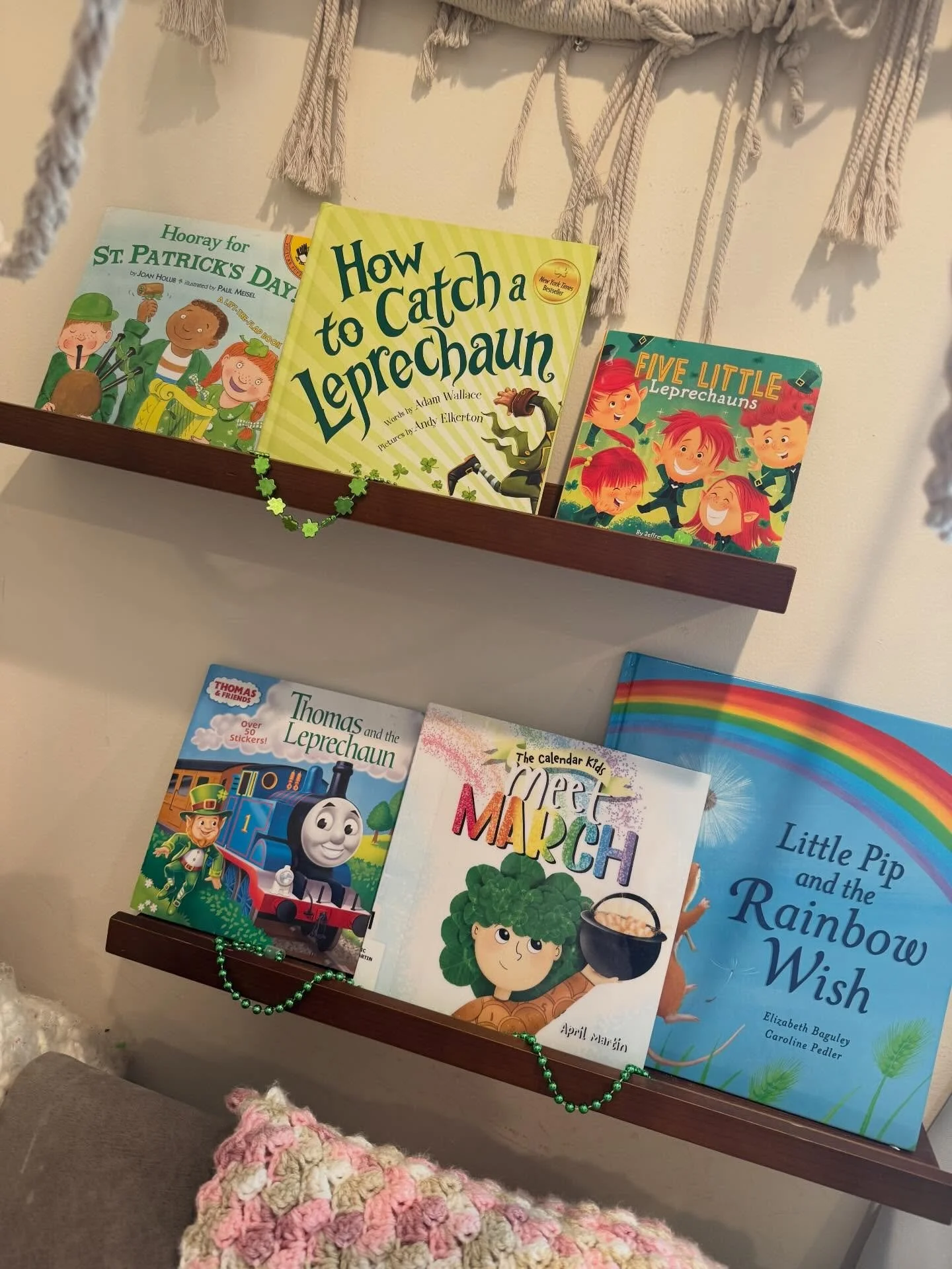 Happy March 🍀

We set up the kids book shelves in their sweet little reading nook!

They&rsquo;ve already curled up &amp; opened up the new books 😍

#shelfie #kidsbookshelves #childrensbookstagram #booknook #readingrainbow