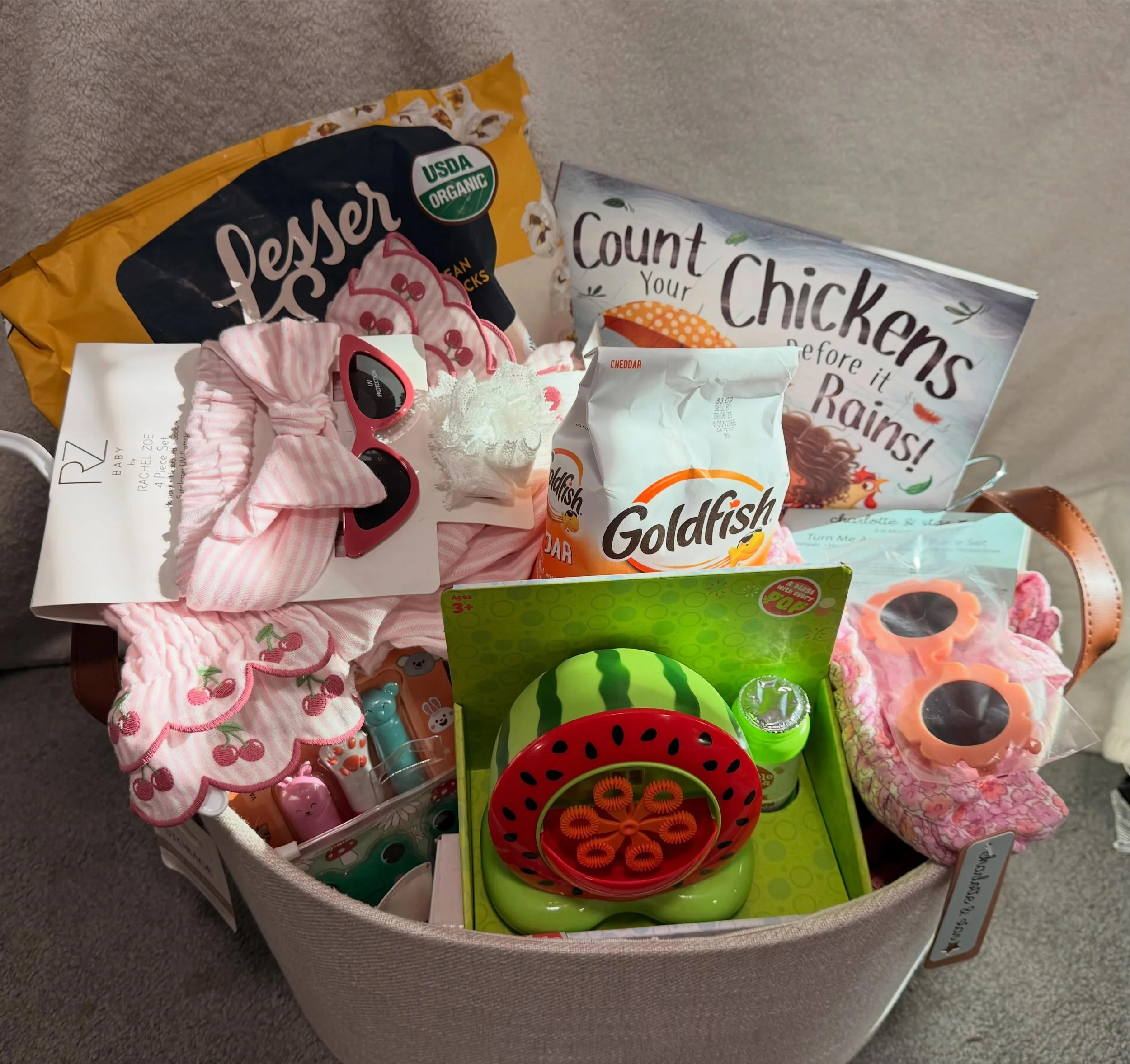Welcome Baby Basket ✨ featuring Count Your Chickens Before It Rains 🐔

So honored when my friend wanted to include my book in a welcome baby basket! She was so sweet to include something for not only baby &amp; mama, but the whole family 😍

If you 
