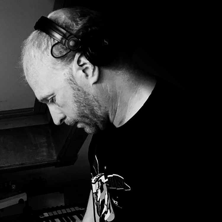 DJ SIMPHONIC