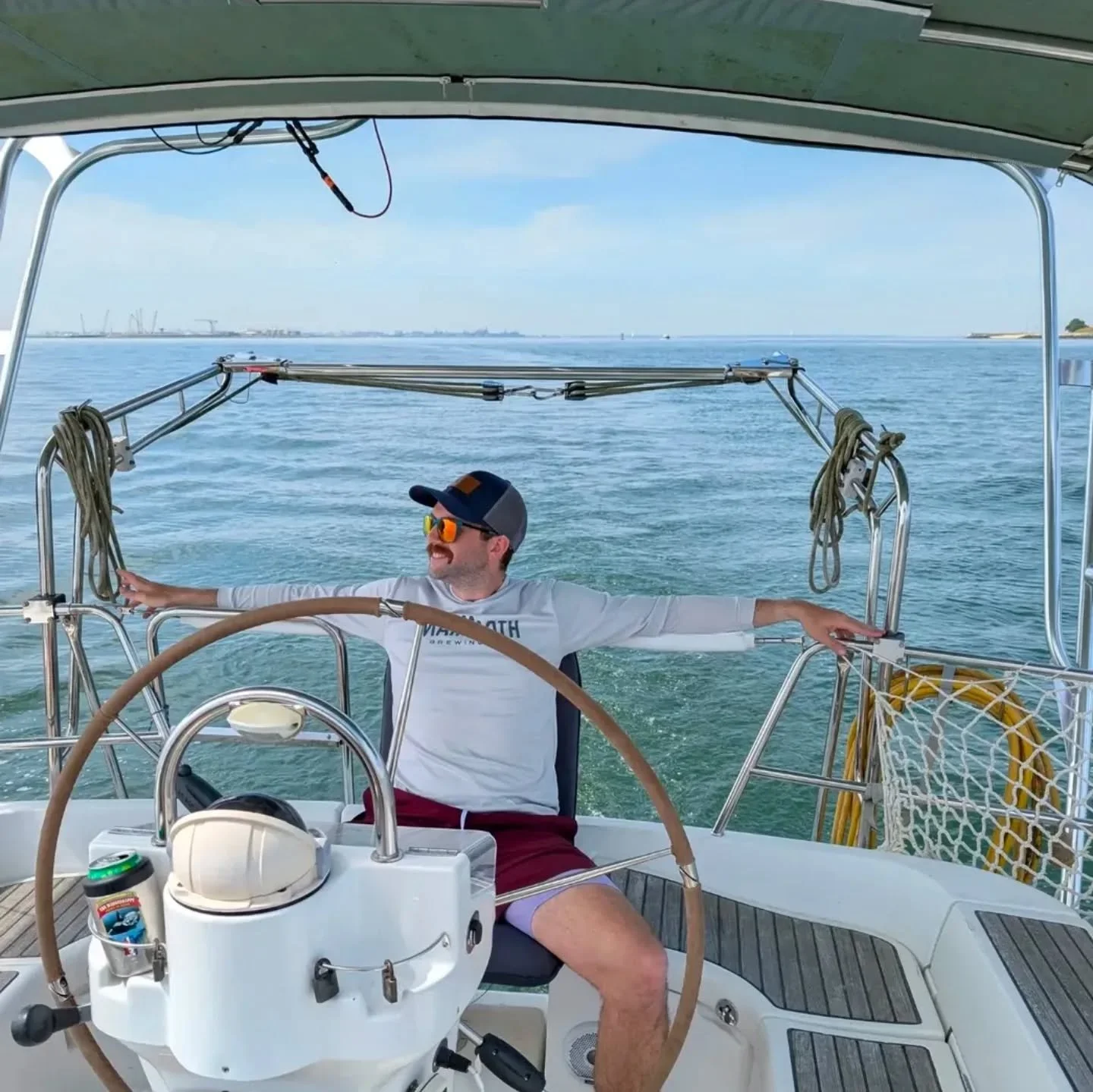 Sailing from HYC to Mobjack Bay! Not very much wind, but plenty of sunshine and good vibes 🌞 🦊 🌊