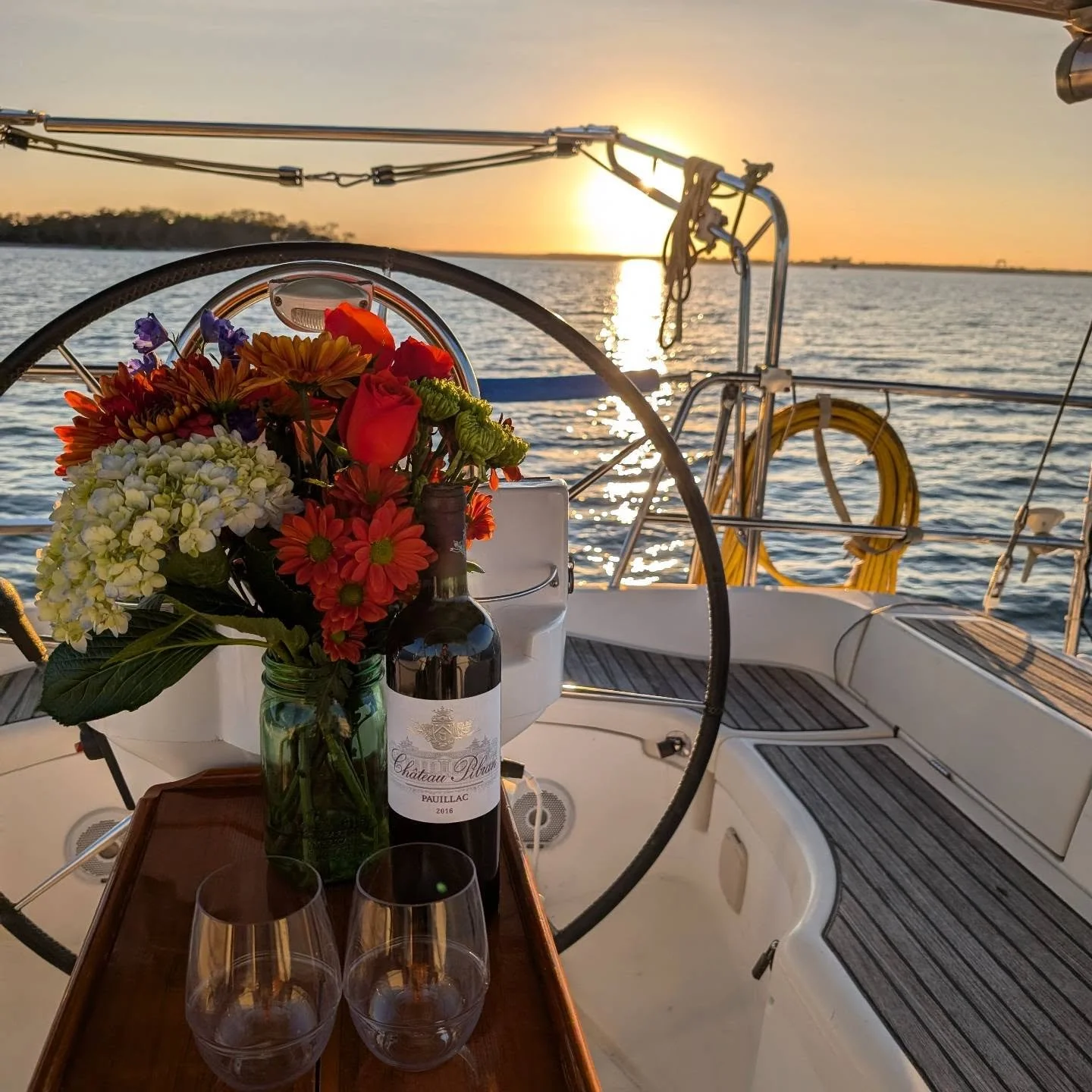 The first sail on Satly Foxx was a success! We made it from Hampton Yacht club to a beautiful anchorage in Back River. We saw a few dolphins, so clearly the new boat is lucky 🦊