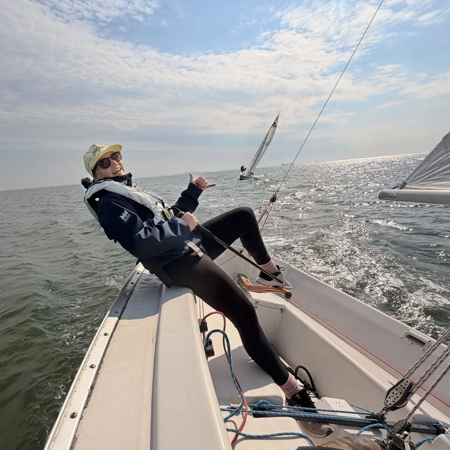 Traded my steering wheel in for a tiller for some frostbite racing at Hampton Yacht Club! Loving the sunny spring weather and being back out on the water 🌊🦊

It's always fun to go back to my roots as a racer. Cruising is the lifestyle for me, but n