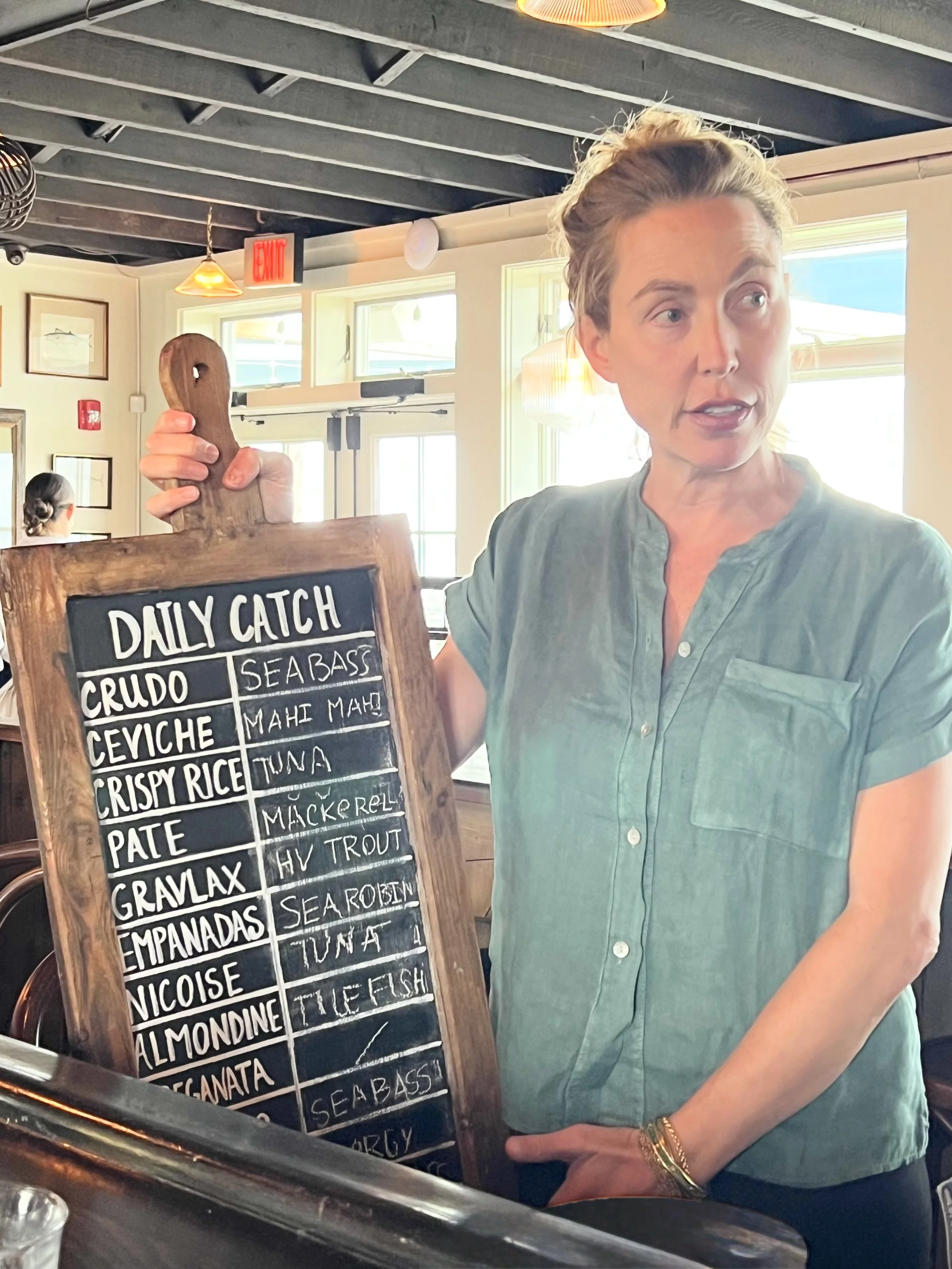 Minnow at the Galley Ho Awarded Snail of Approval