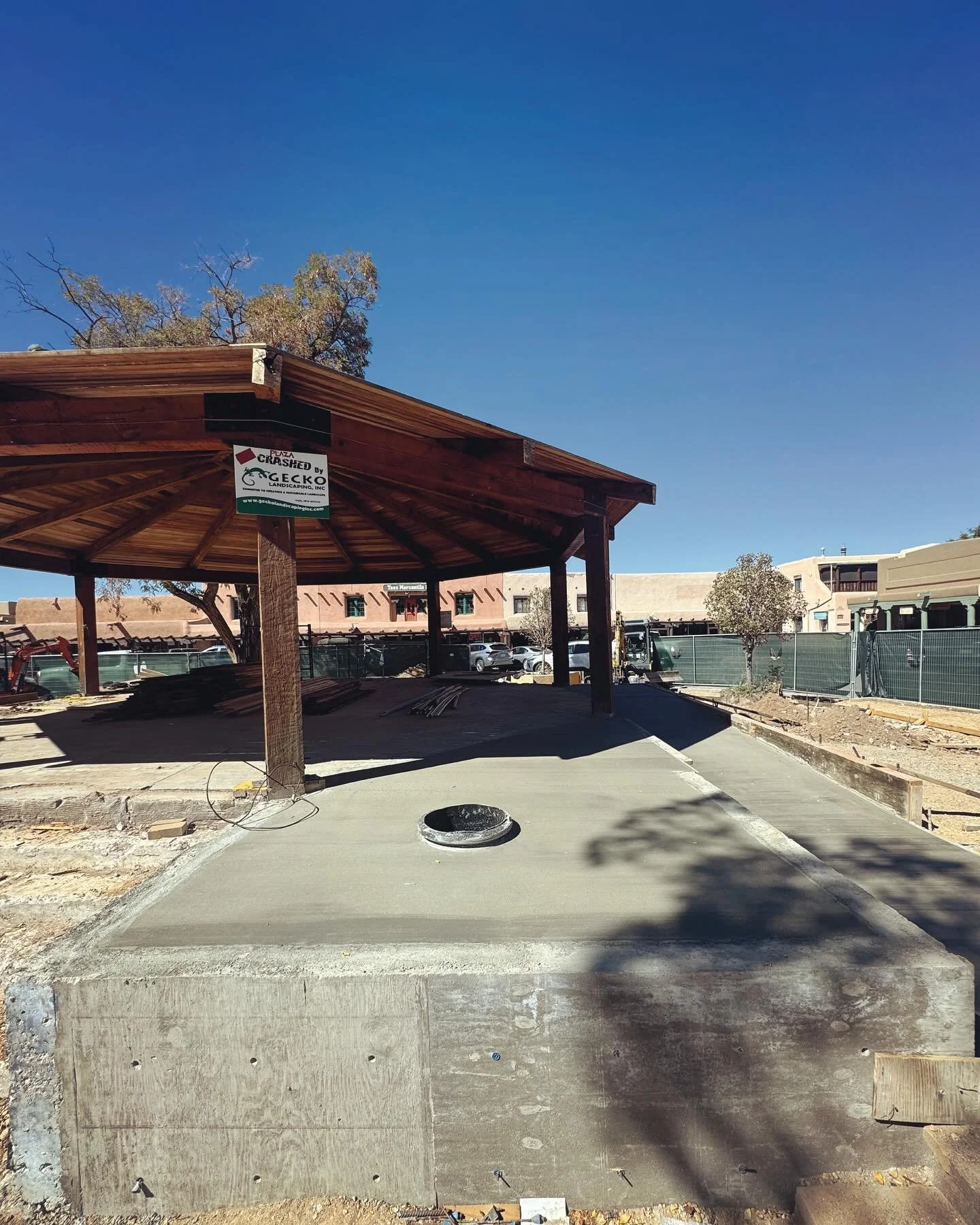 Taos Plaza Gazebo Update 🛠️

Renovations are on track and moving toward the announced target dates! Minor issues from past weeks have been resolved, thanks to an extraordinary team of laborers, subcontractors, and specialists keeping key components 