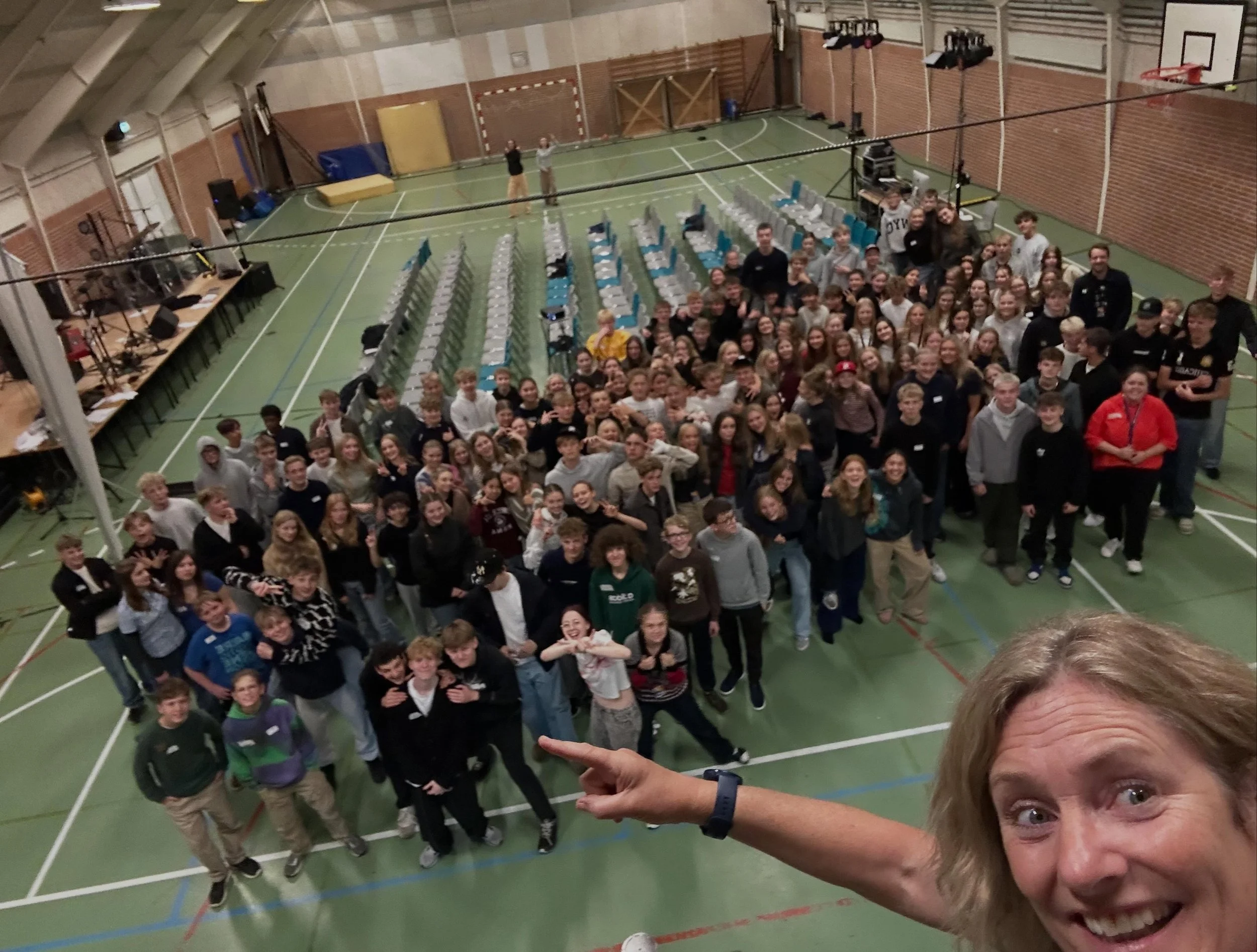 Gratis D&oslash;gn 3.-4. oktober

Vil du opleve 1 d&oslash;gn p&aring; efterskole..? S&aring; skynd dig at melde dig til Gratis D&oslash;gn p&aring; NE. Det er for alle i 7.-9. klasse. 

Swipe til side og f&aring; et lille indblik i, hvad d&oslash;gn