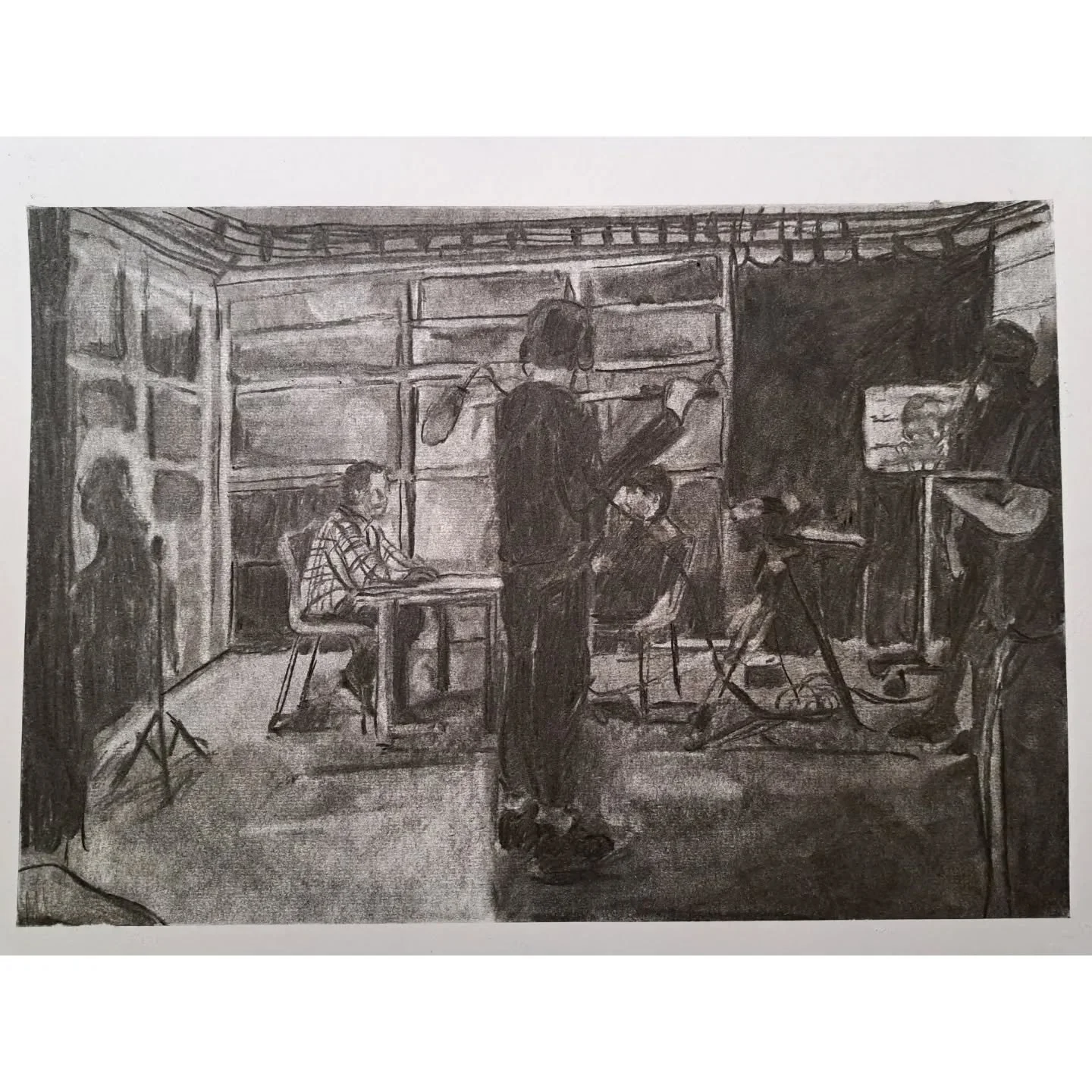 Some charcoal pieces from my film production reportage project 📽🎬

#sketching #reportage #charcoal #charcoaldrawing #illustration #csaillustration