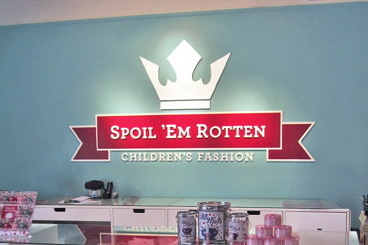 Spoil 'Em Rotten Branding & Retail Experience