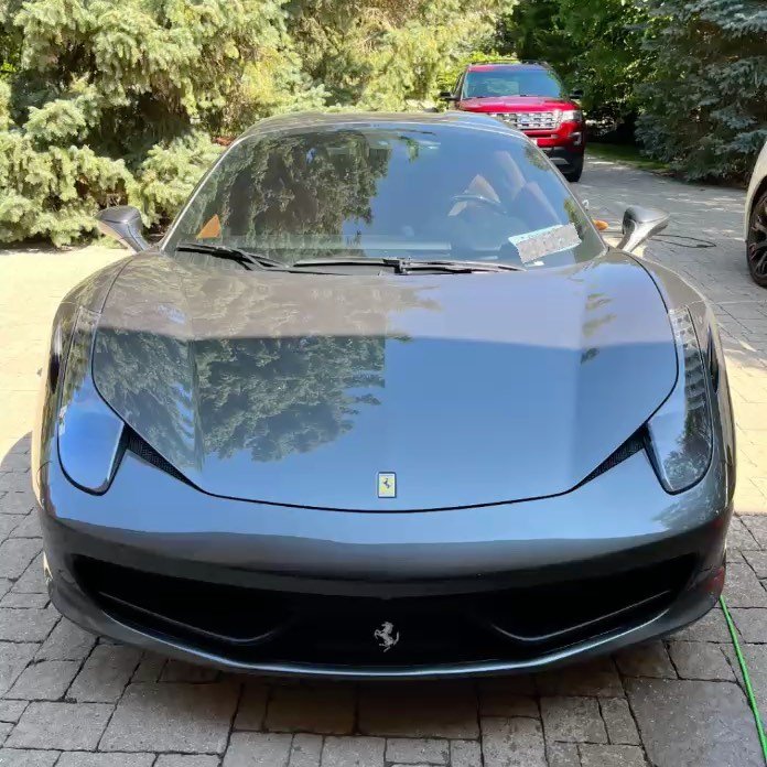 Full interior and exterior detail on these two beautiful vehicles 🧼 Message to book your next car detailing with Shineworks!