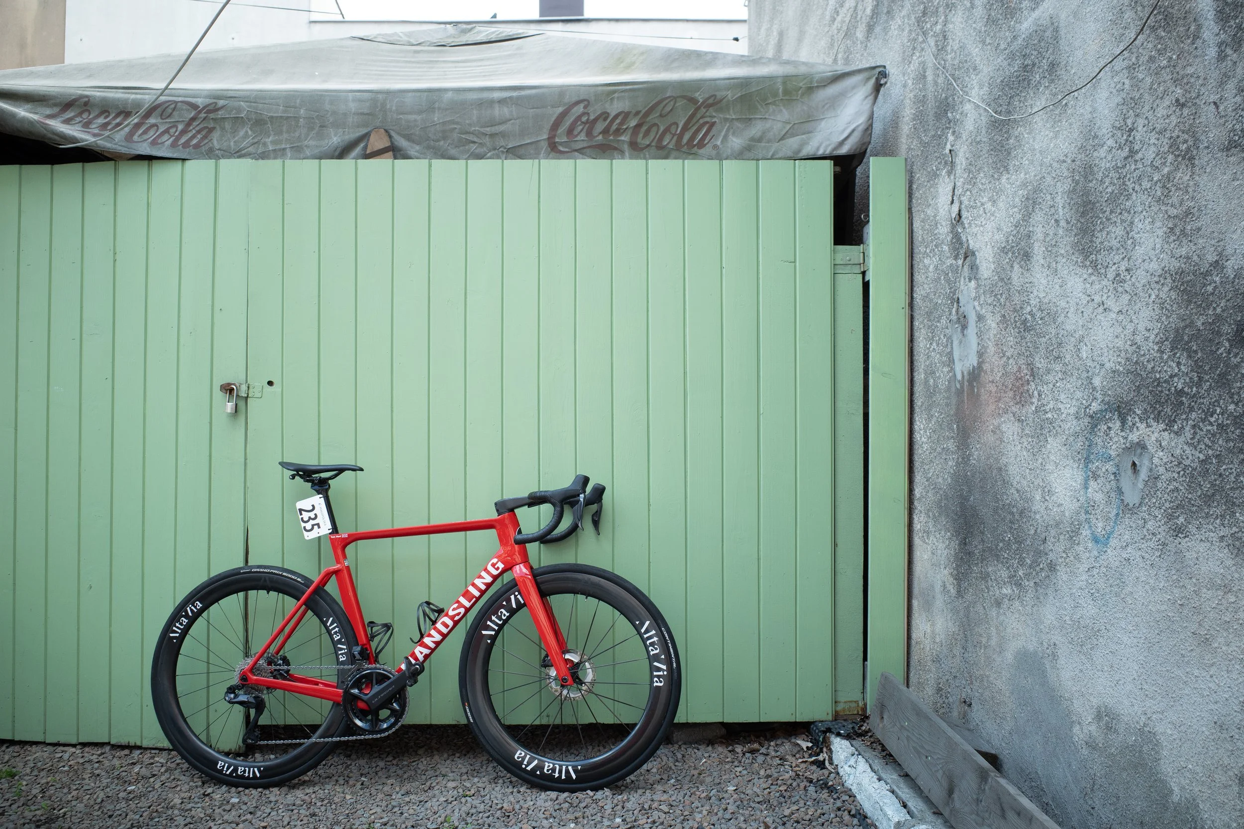 JAKROO Handsling Racing Bike A1R0evoS with Alta Via wheelset