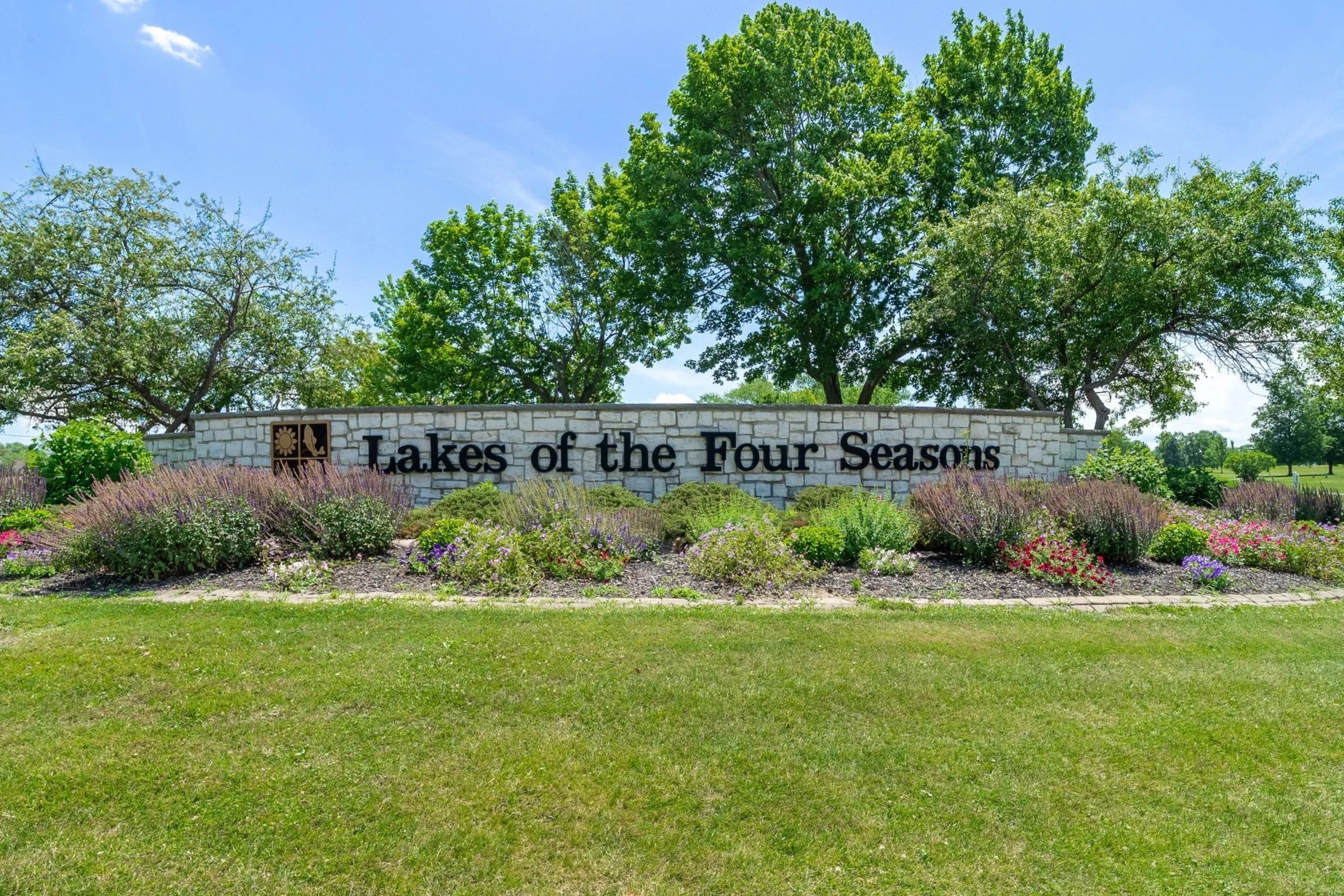 2545 E Lakeshore Dr