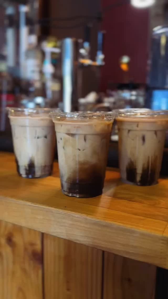 If you ever think about us,
it’s probably ‘cause of one of these.
Vibes we’ve been pouring all week.
#baracoffeecart #oahucoffee
