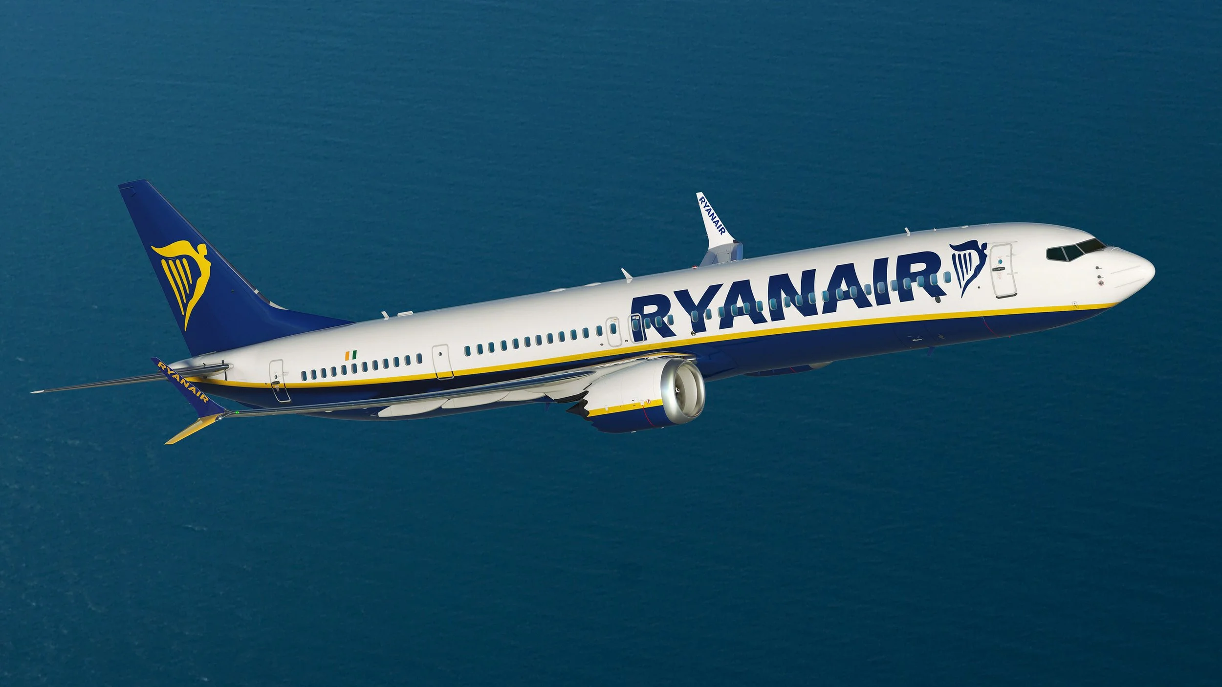 Severe Turbulence Injures Passengers on Ryanair Flight from Tenerife to Birmingham

