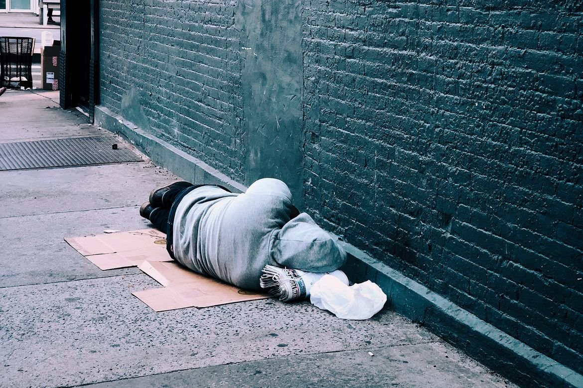 Rough Sleepers Avoid Homeless Services to Stay Sober, Advocacy Groups Warn

