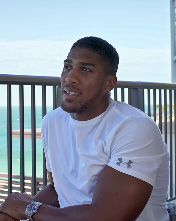 Anthony Joshua Injured in Nigeria Car Crash That Killed Two People

