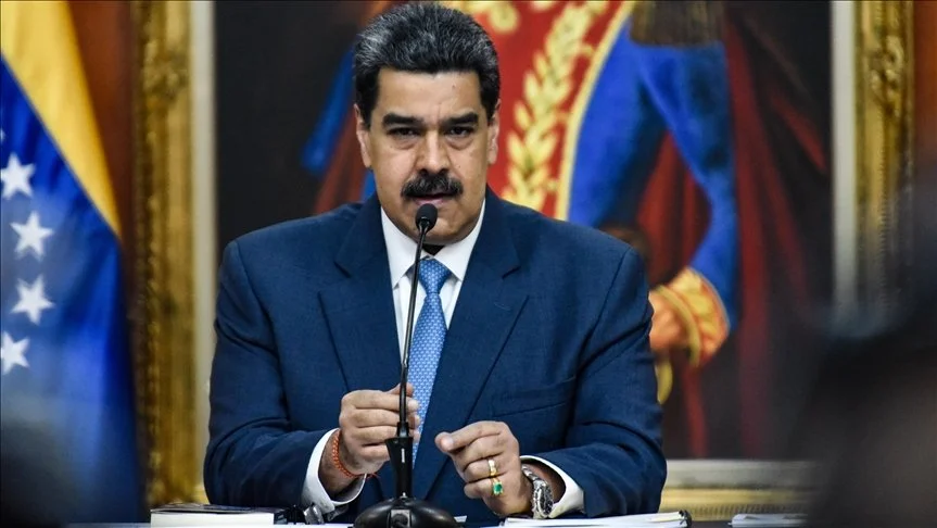 Breaking News: U.S. Military Strike Captures Venezuelan President Nicolás Maduro