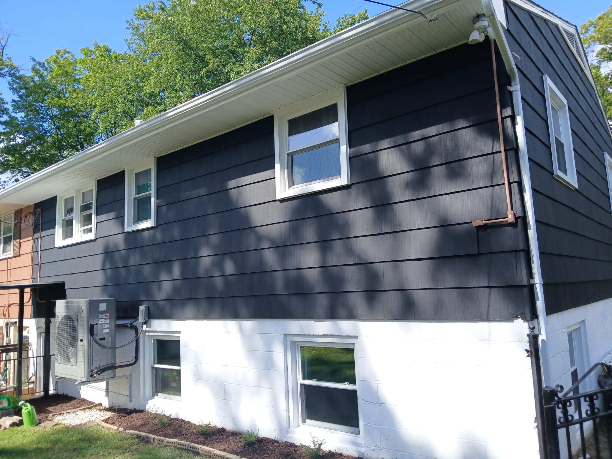 Exterior Paint, Painting, lead painting removal, professional painting, Siding painting, Shutter painting