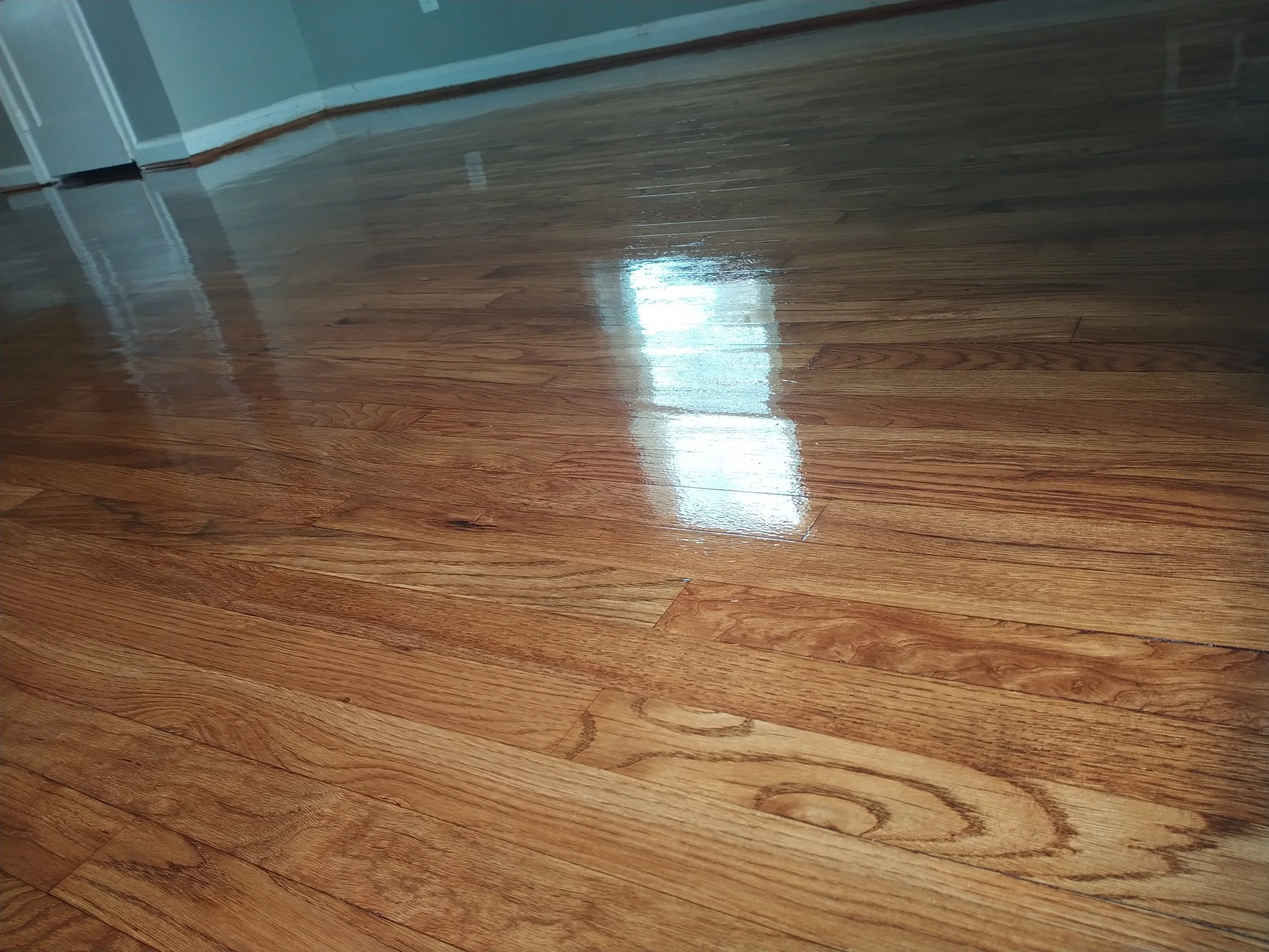Hardwood refinishing, hardwood resurfacing, floor refinishing, floor sanding, floor staining , staining hardwood, Hardwood installation,