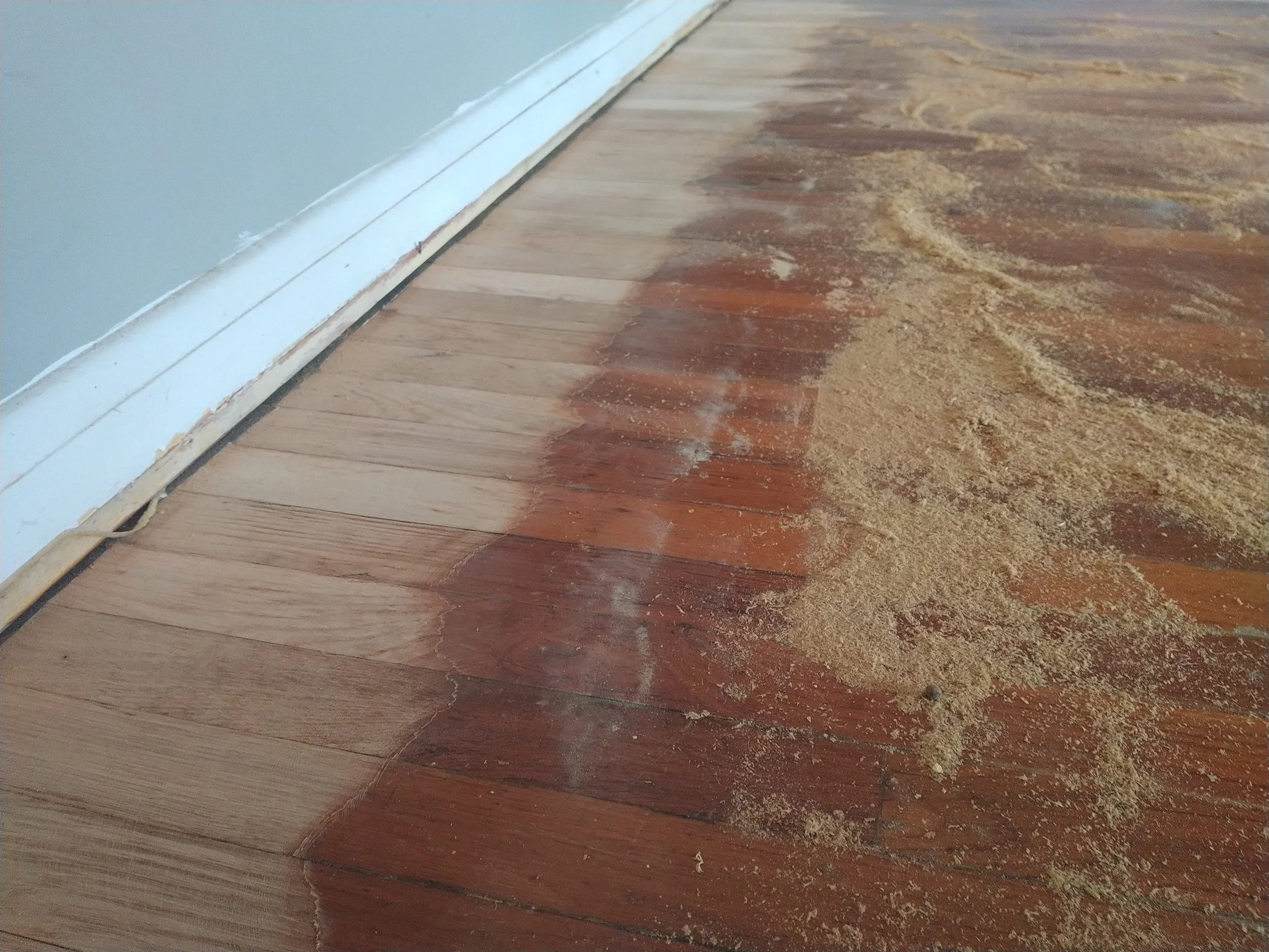 Hardwood refinishing, hardwood resurfacing, floor refinishing, floor sanding, floor staining , staining hardwood, Hardwood installation,
