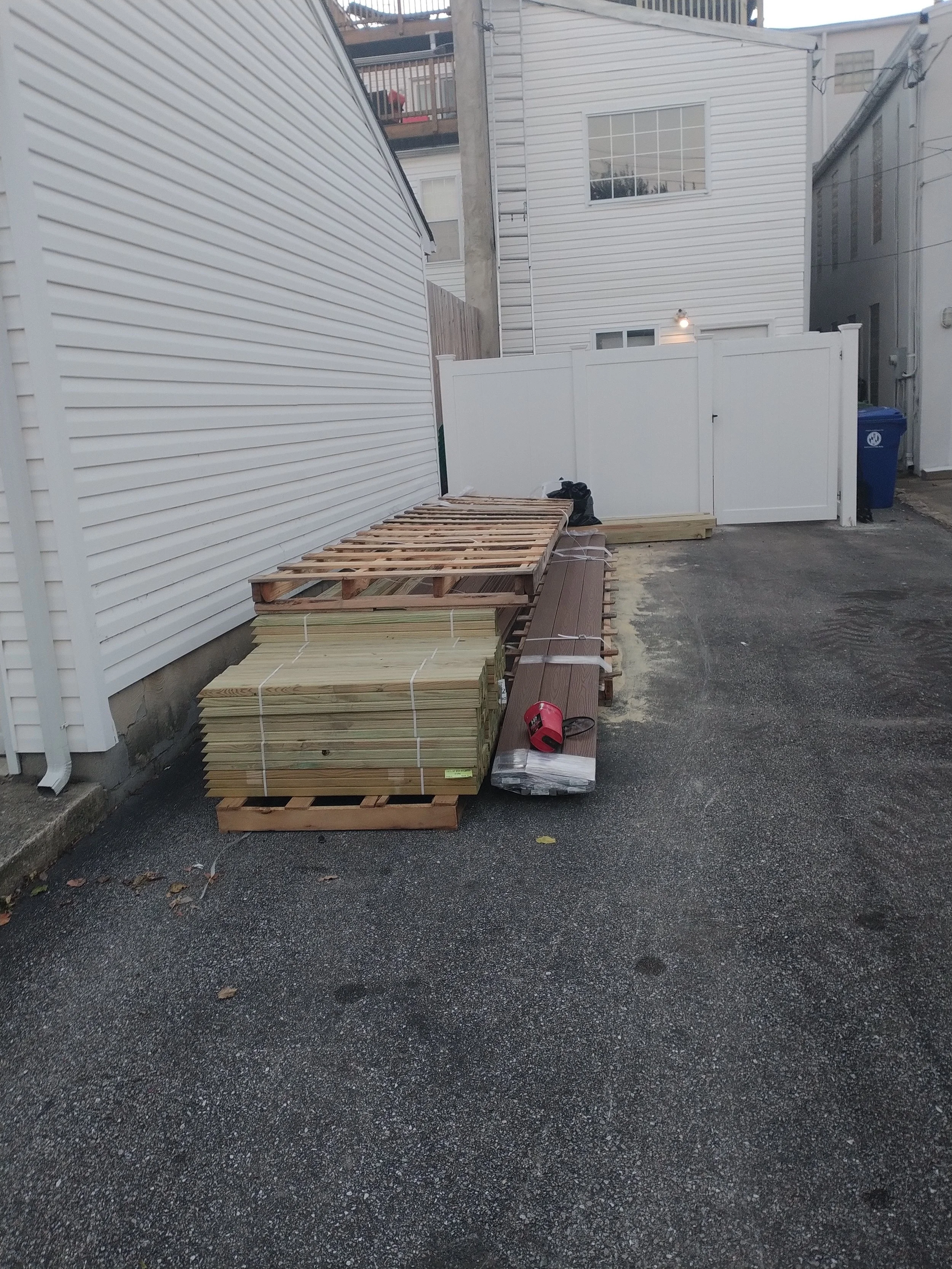 Luxury deck, custom deck, vinyl handrails, Lumber handrails, lumber deck, composite boards, door deck, roof deck, elevated deck, structural deck, framing deck; Lumber deck, roof deck, elevated deck, decks in New York City, decks builder in NYC, deck 