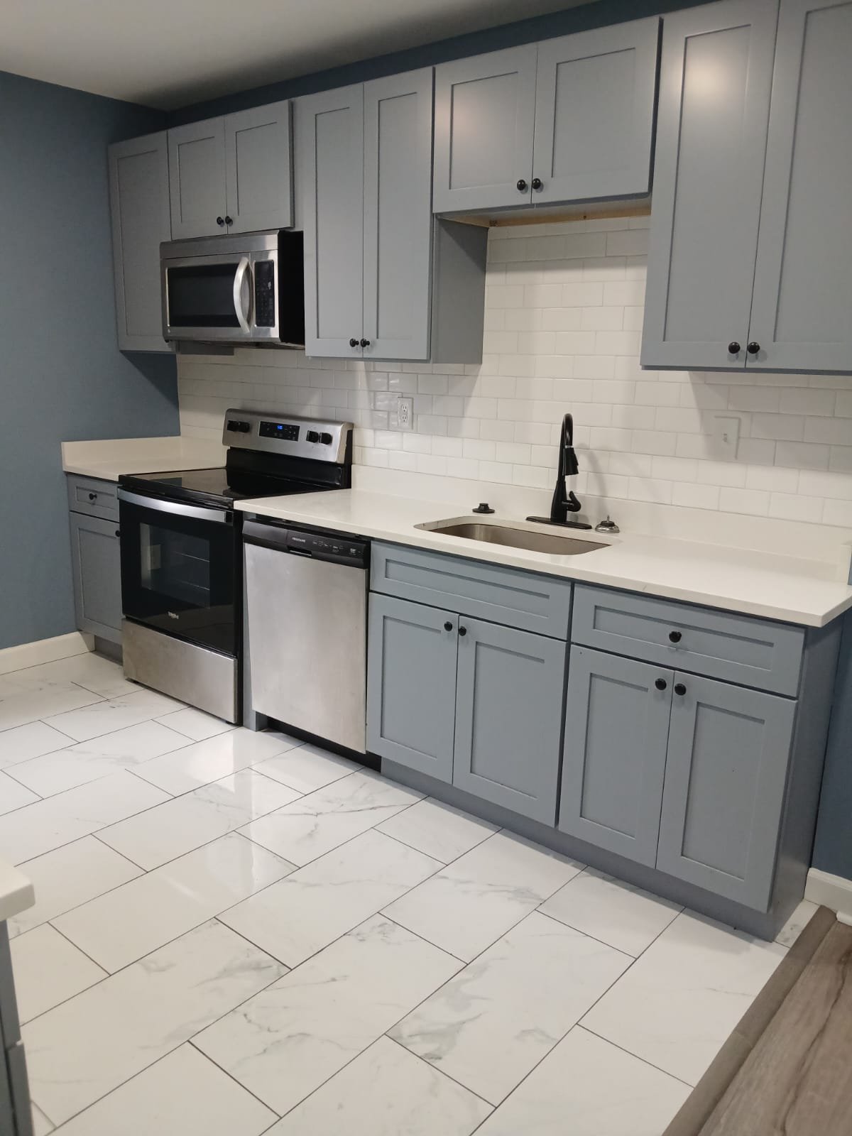 Affordable kitchen cabinets and upgrades with easy payment plans.Modern kitchen upgrades in Brooklyn, NY, with easy construction financing plans.