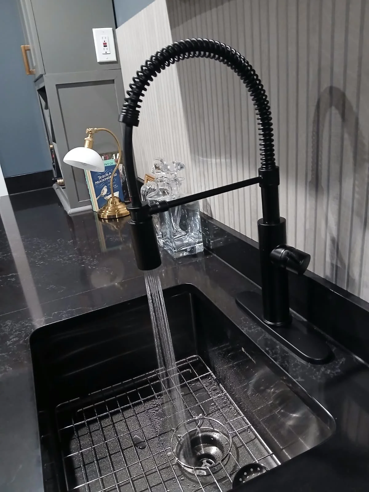 Custom Bar & Cabinetry Installation – Interior Renovation

This project features a fully custom-built bar and cabinetry installation designed to combine modern aesthetics with everyday functionality. The space includes custom gray shaker-style cabine