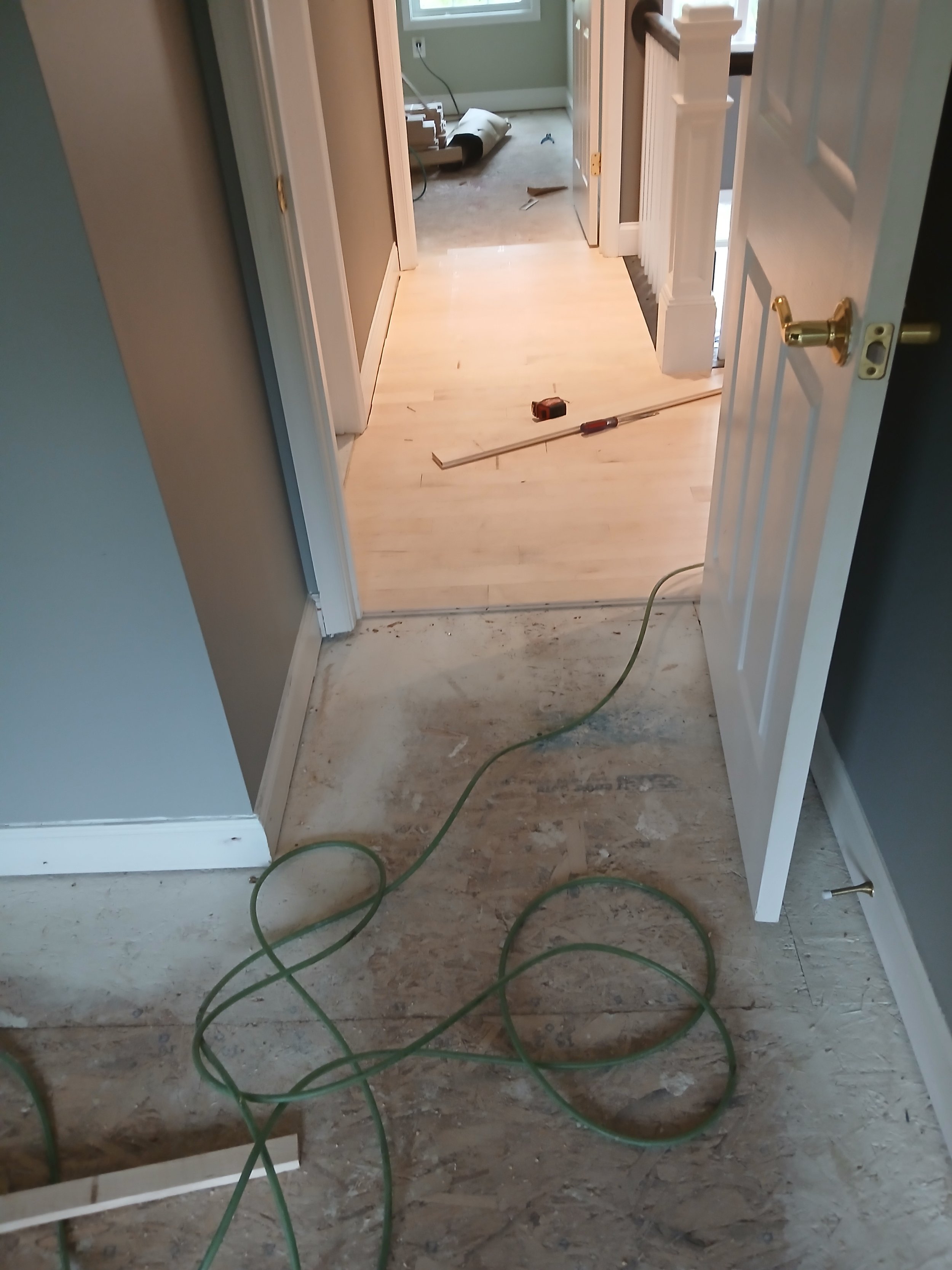 Hardwood refinishing, hardwood resurfacing, floor refinishing, floor sanding, floor staining , staining hardwood, Hardwood installation, ebony hardwood floor