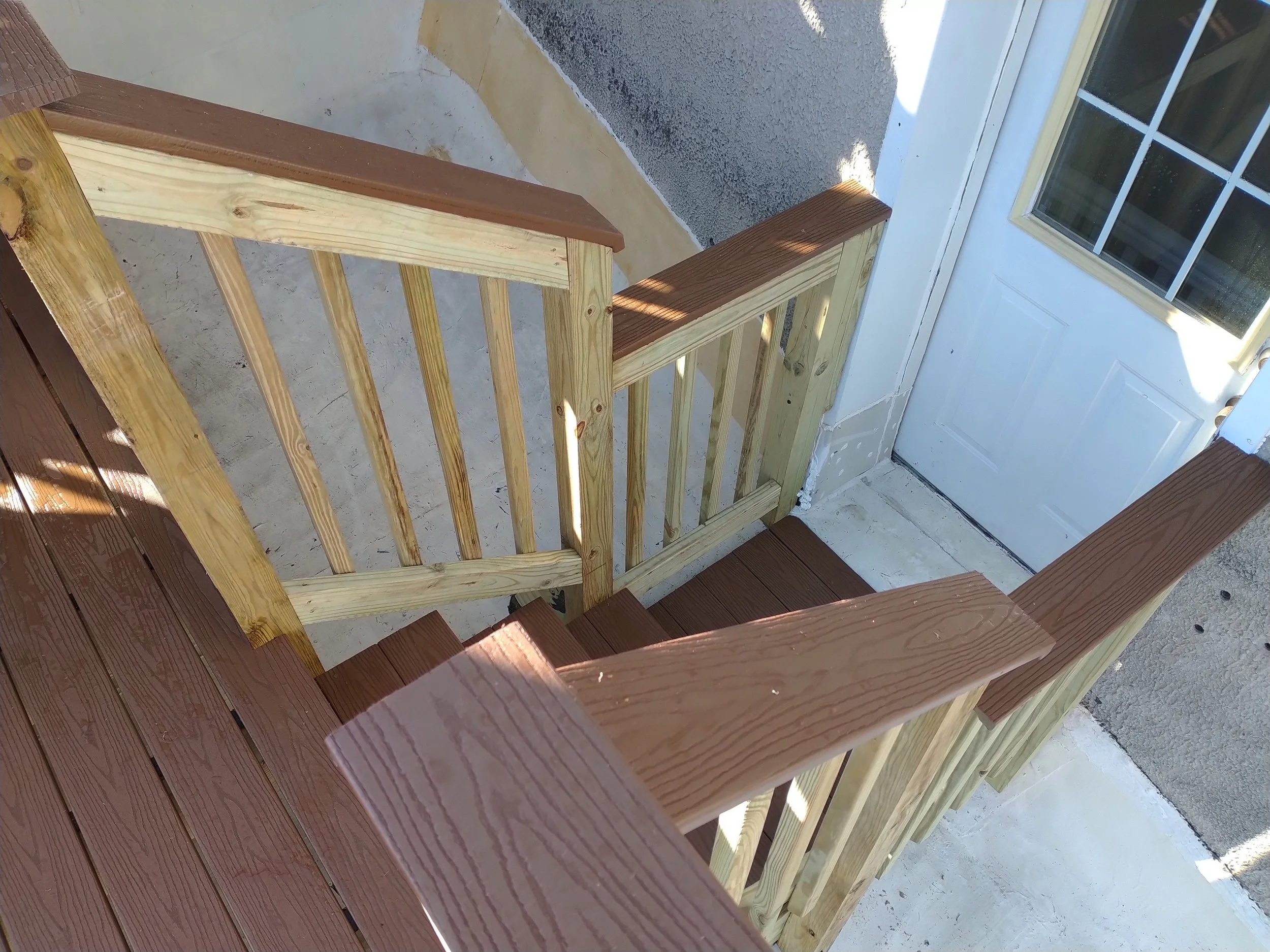 Luxury deck, custom deck, vinyl handrails, Lumber handrails, lumber deck, composite boards, door deck, roof deck, elevated deck, structural deck, framing deck; Lumber deck, roof deck, elevated deck, decks in New York City, decks builder in NYC, deck 