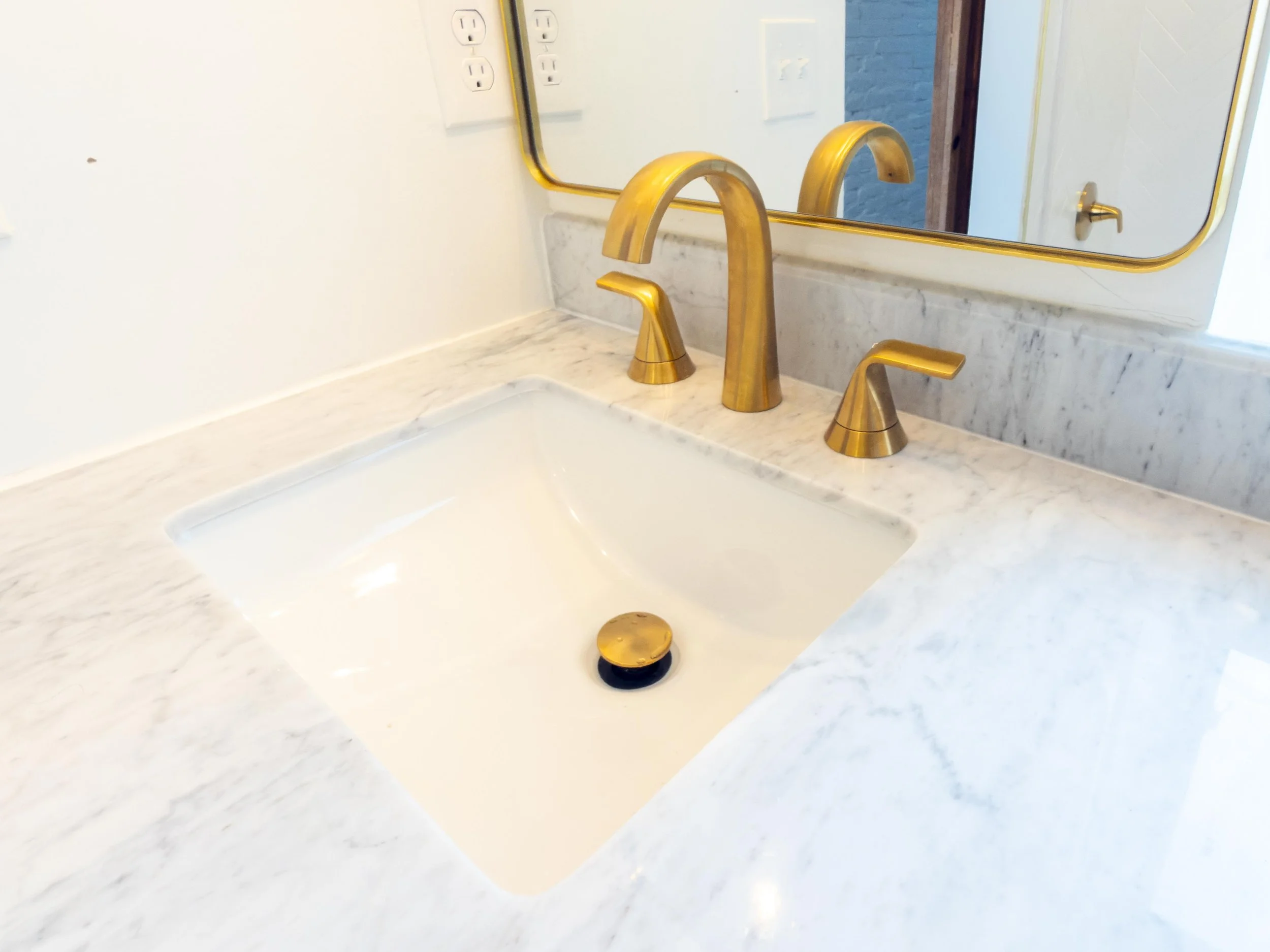 Barn Door, Custom glass door, shower niche, white subway tiles, luxury bathroom, New York  bathroom style, New Jersey bathroom remodeling, Maryland bathroom remodeling, luxury remodeling, Bathroom refresh.