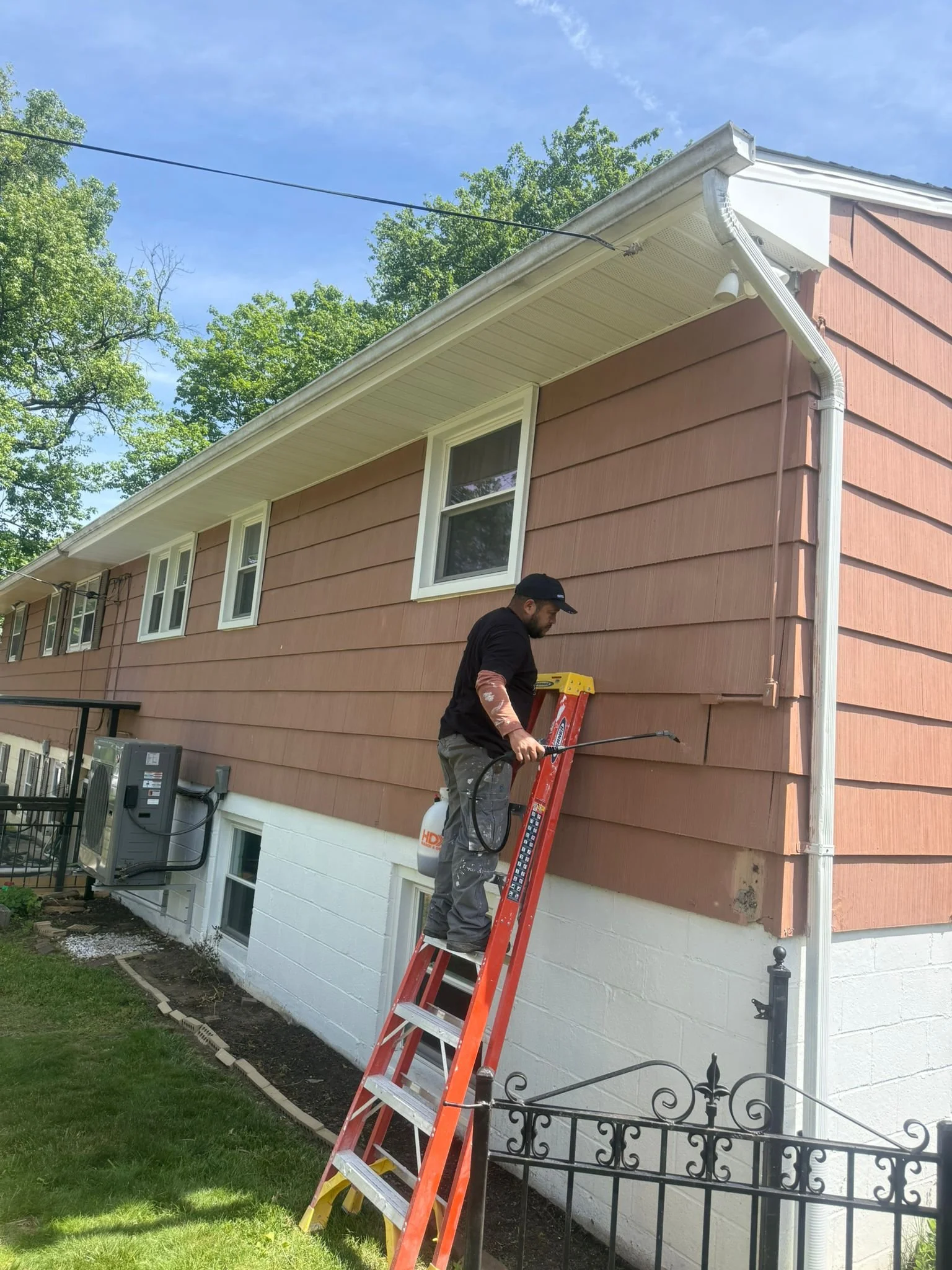 Exterior Paint, Painting, lead painting removal, professional painting, Siding painting, Shutter painting