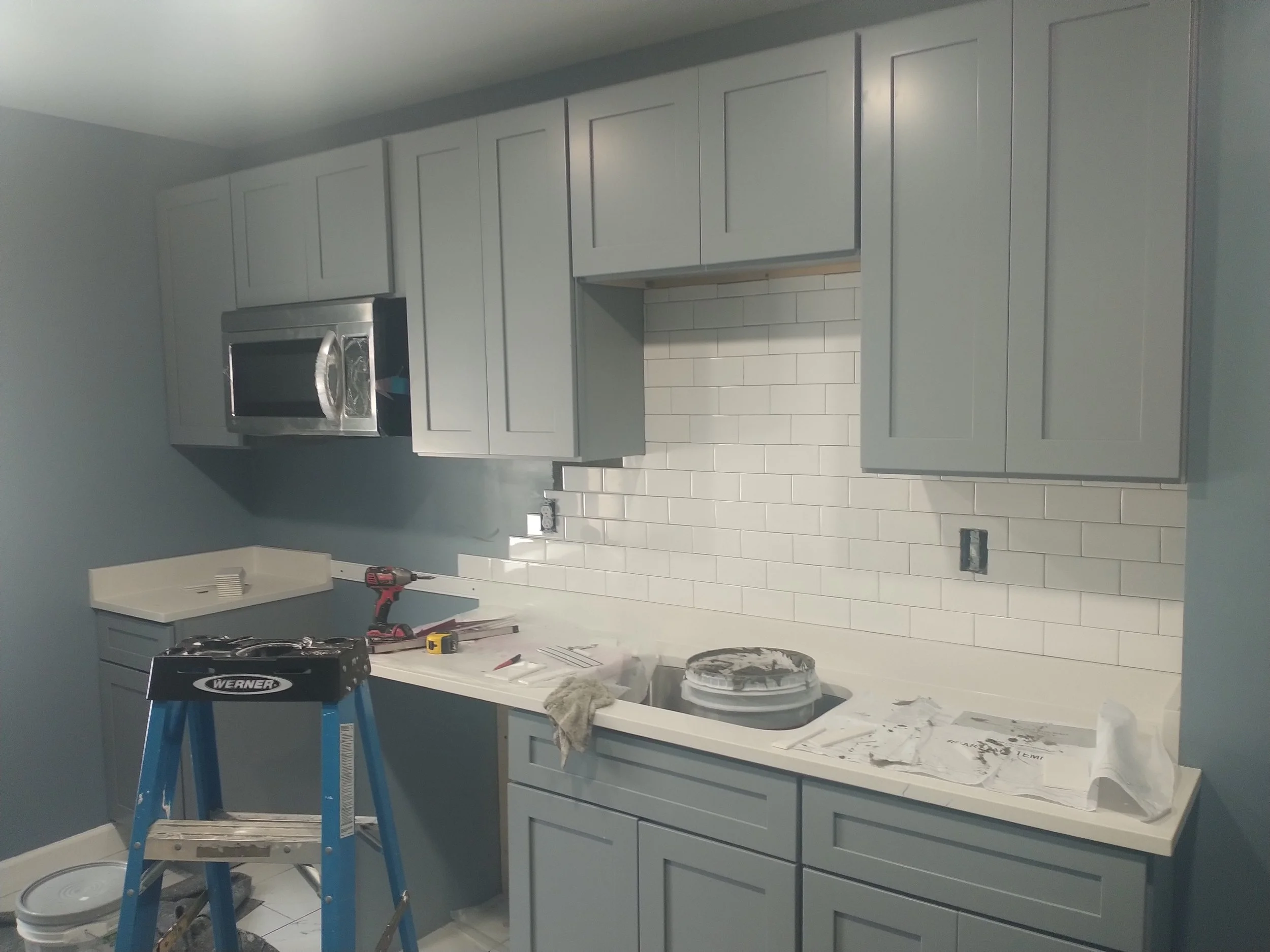 Bespoke kitchen cabinetry with professional crown molding. High-end woodwork and precision finishes for luxury homes in Potomac Park, MD.