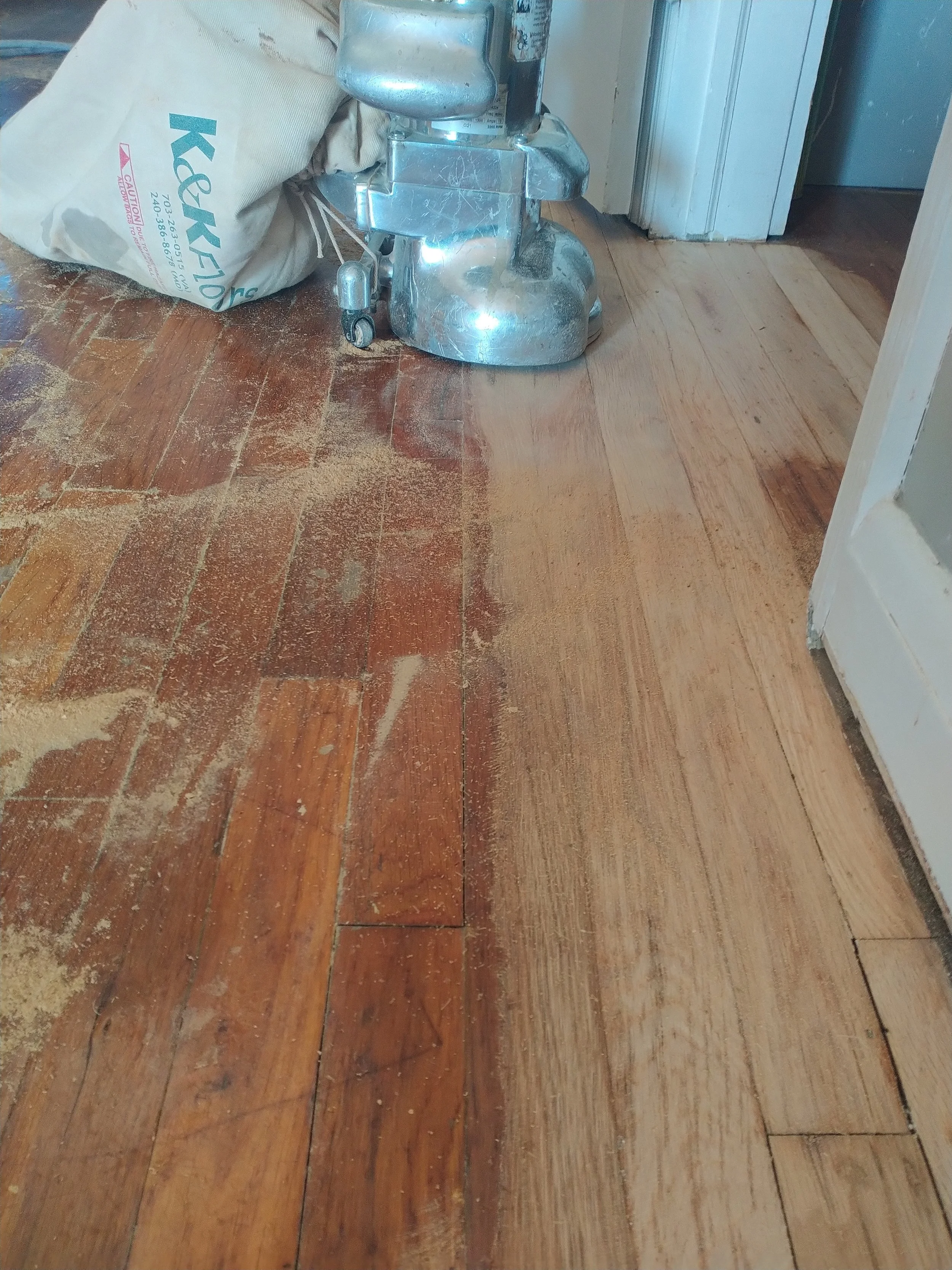 Hardwood refinishing, hardwood resurfacing, floor refinishing, floor sanding, floor staining , staining hardwood, Hardwood installation,