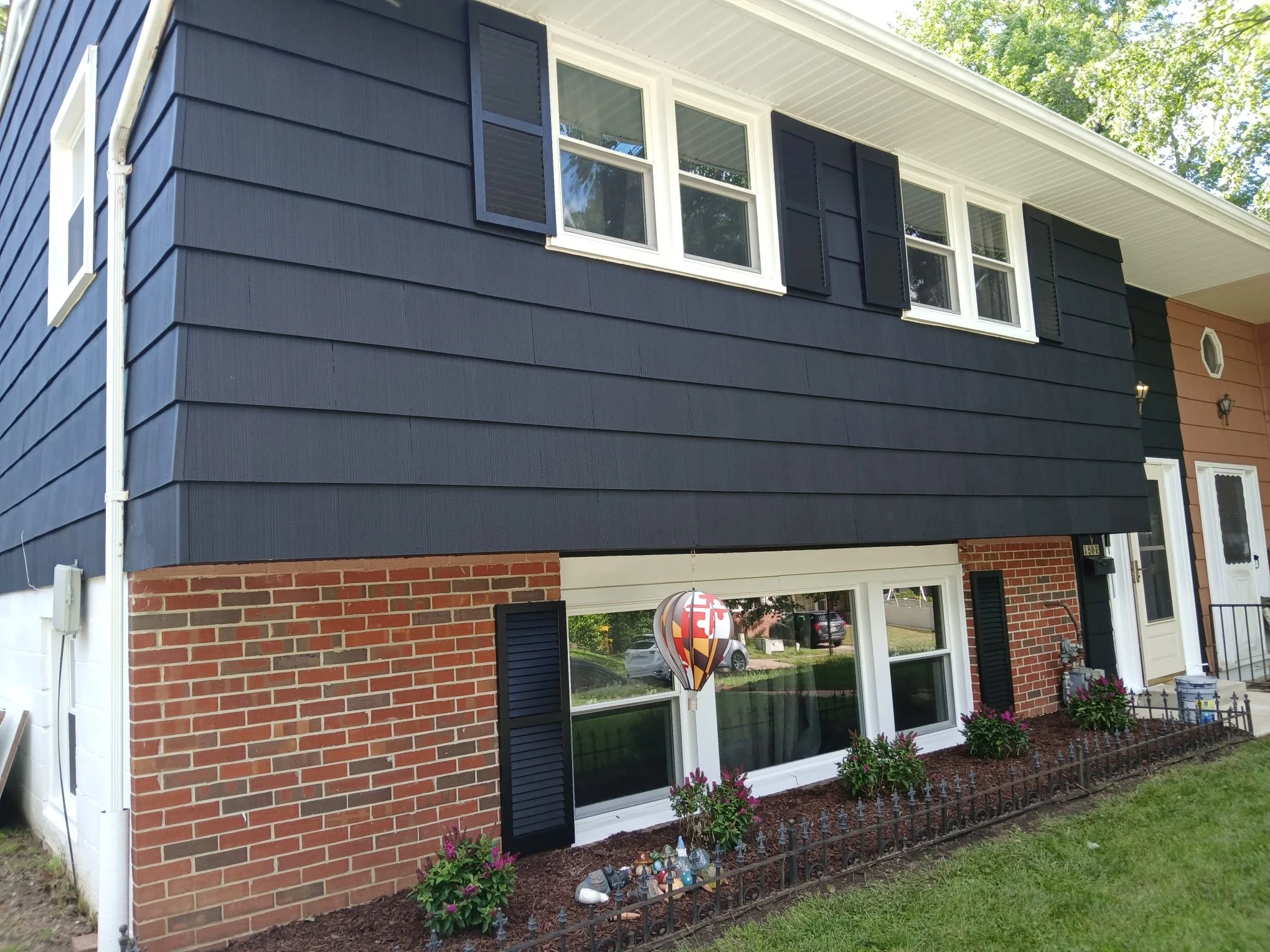 Exterior Paint, Painting, lead painting removal, professional painting, Siding painting, Shutter painting
