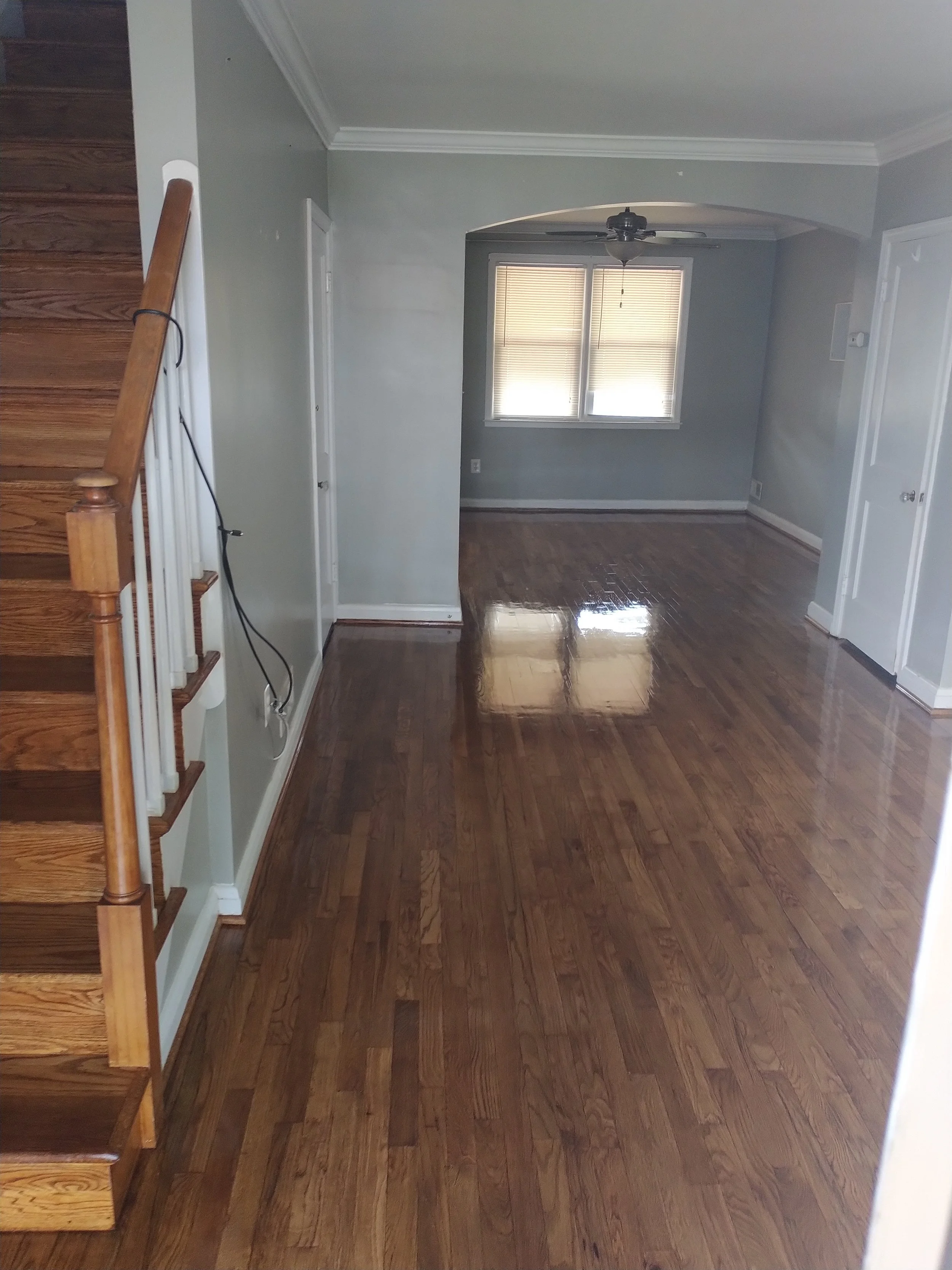 Hardwood refinishing, hardwood resurfacing, floor refinishing, floor sanding, floor staining , staining hardwood, Hardwood installation,