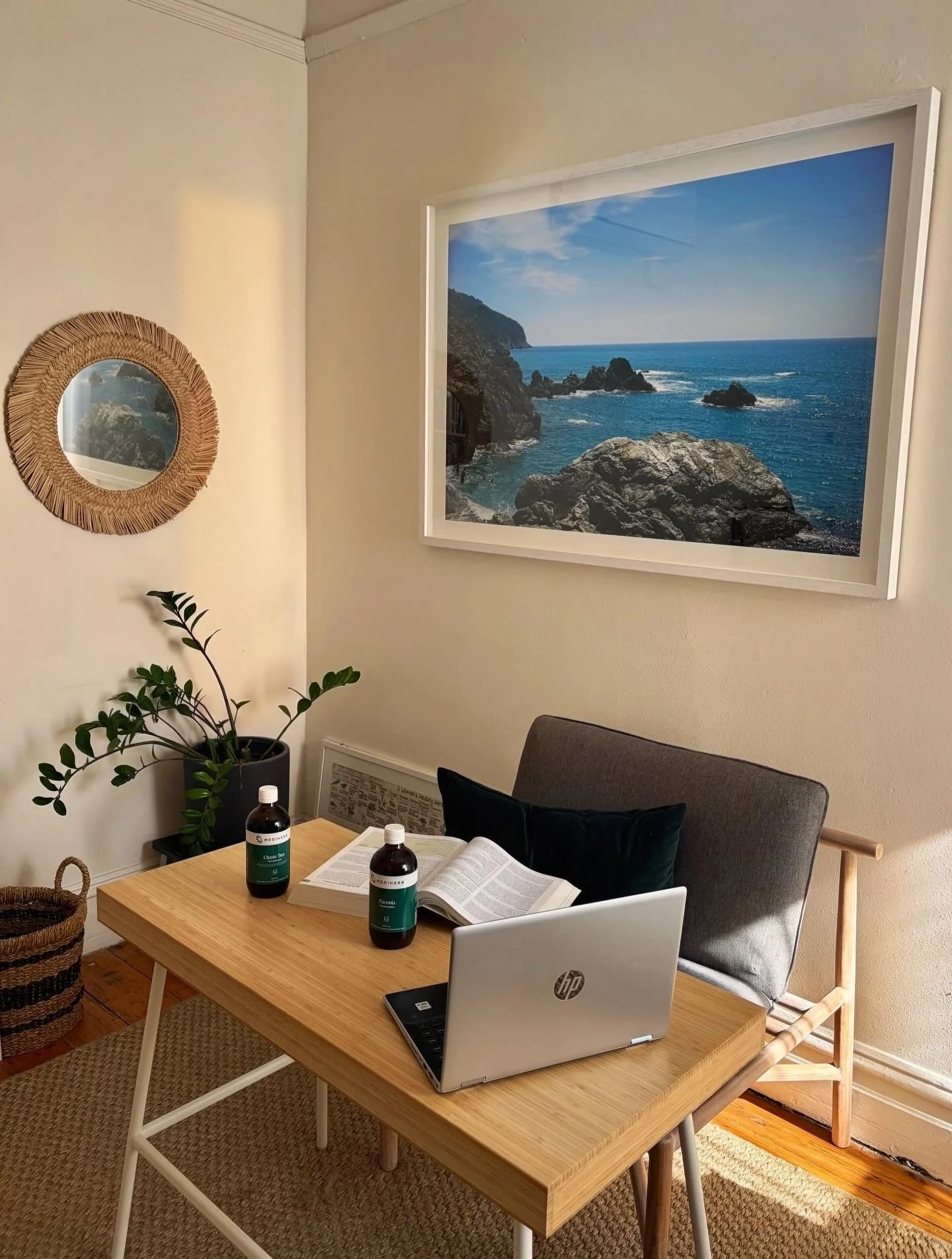 Sun pouring in, herbs on the shelf, and the most beautiful soul in the chair 🌞✨

Days like this make me so grateful for this little clinic room and the magic that happens inside it. Healing conversations, warm light, and clients who trust me with th