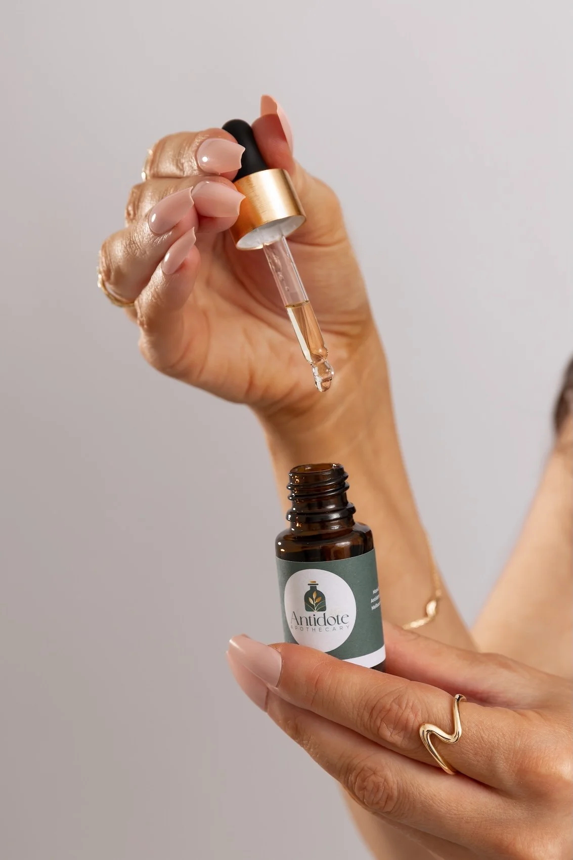 Custom herbal medicine preparation at Antidote Apothecary, Melbourne naturopath clinic specialising in personalised women’s health care.