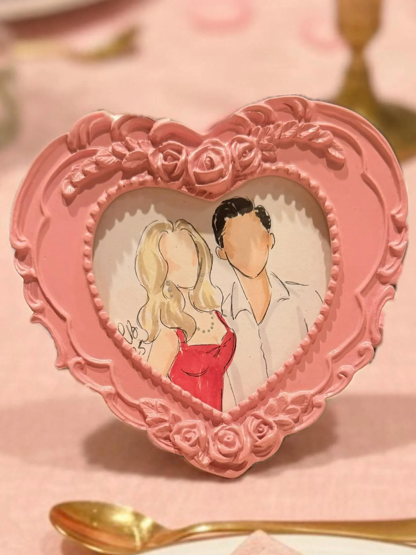 Whether hosting a romantic date night or galentines with the girls, a sketch is the perfect addition to your Valentines Day Decor! 💘

These cute heart framed sketches are available for orders!💗 DM to place yours today!