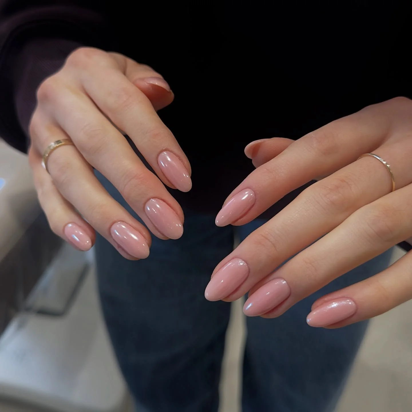 BIAB growth is realllll 💅 yes these are her natural nails. Yes this can be you as well.

BRIDES! 👰 We recommend starting your BIAB journey with us at least 3 months prior so we can get your nails super even, strong and at your preferred length. 

J