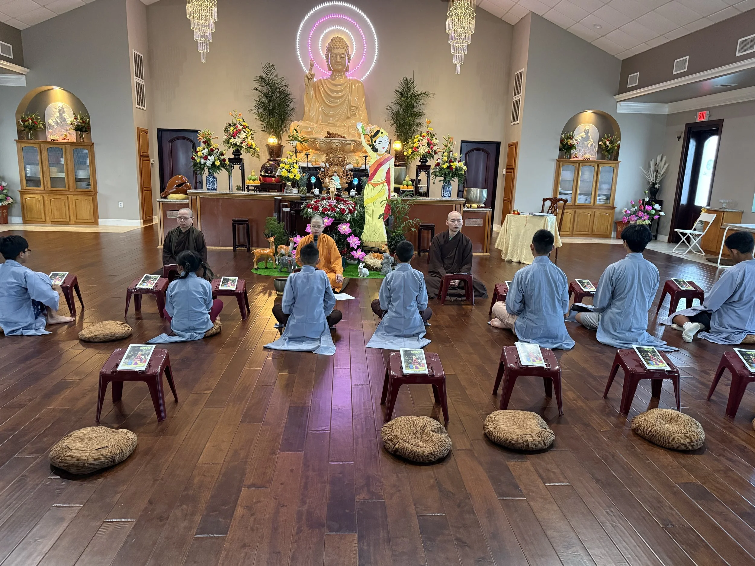 My Hieu Le (Su Co Lien Anh) leads  youth retreat, 2026