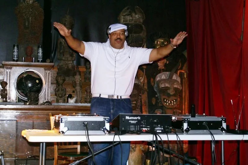 HLO 80s DJ pic.jpg