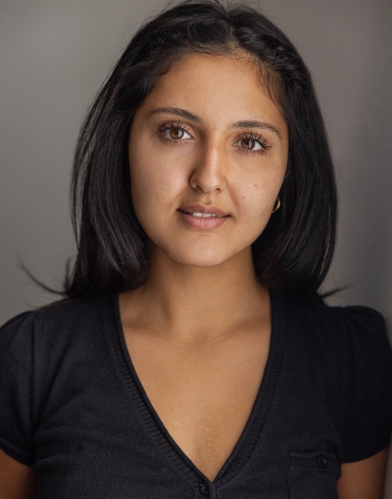 Ava-Khomeini-Frank-Management-Headshot-5.jpg